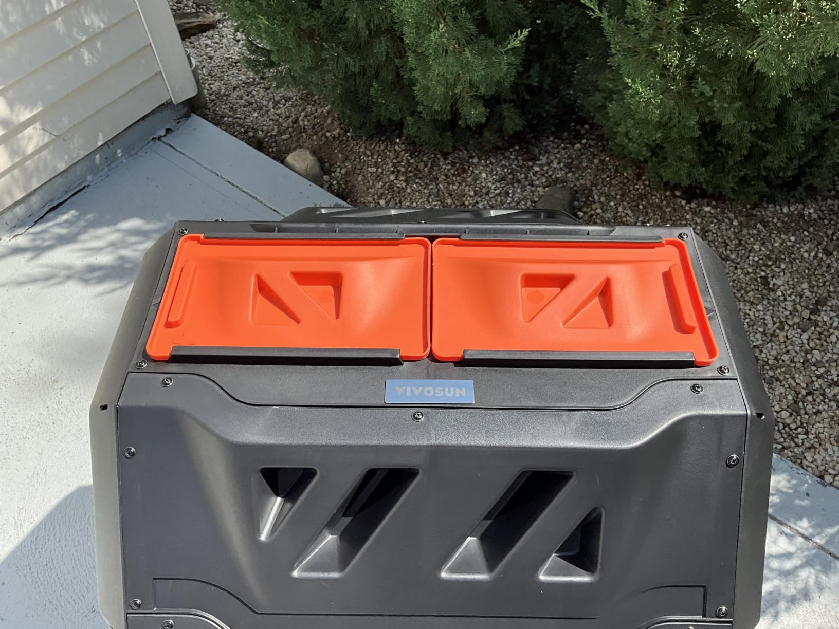 VIVOSUN Outdoor Tumbling Composter Dual Rotating Batch Compost Bin, 43 Gallon Orange Door customer photo 1