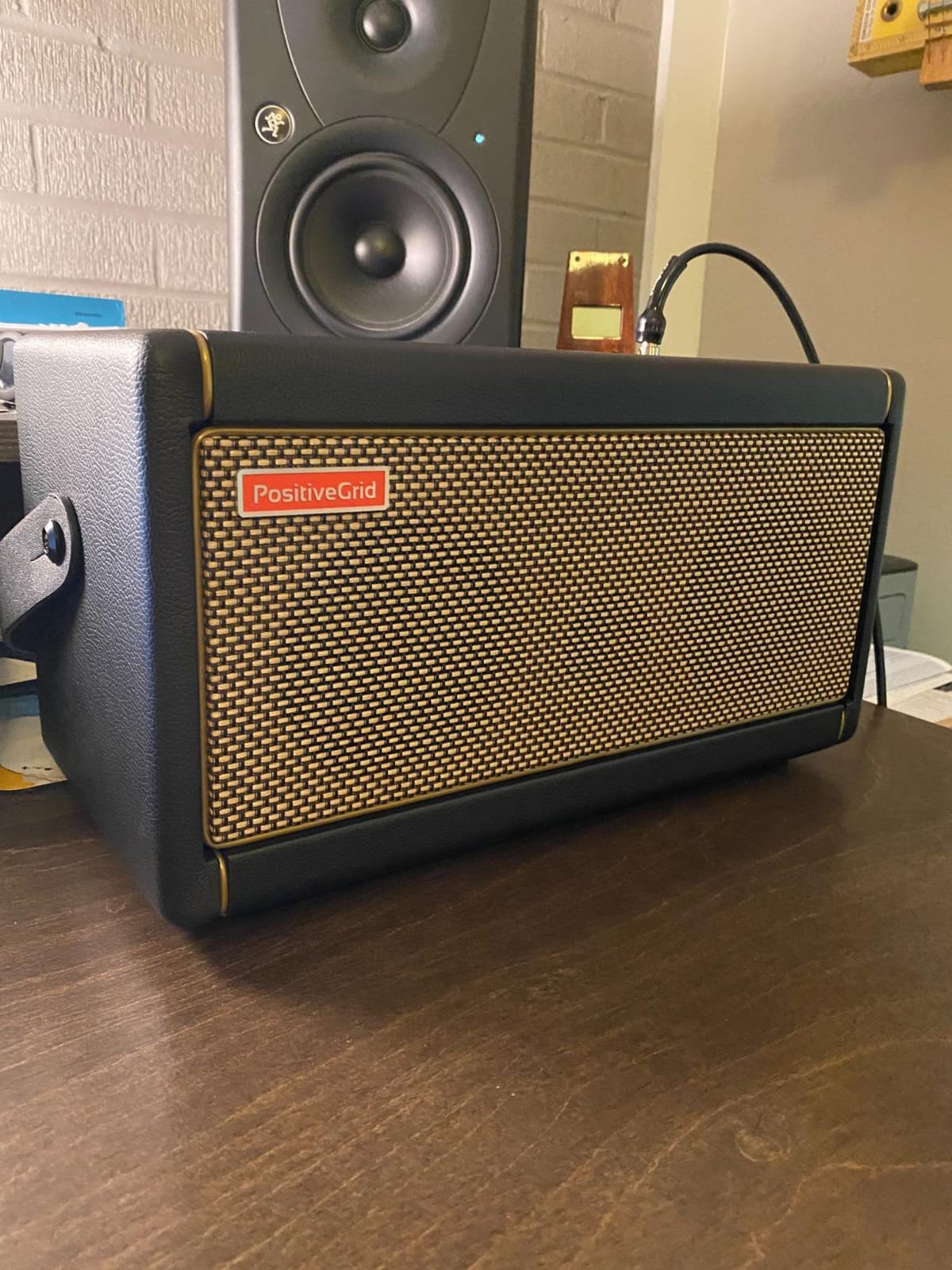 Positive Grid Spark 40-Watt Combo Practice Guitar Amplifier Electric Bass and Acoustic Guitar Amp with Spark Mobile App | 100k+ tones, Spark AI, Smart Jam, tuner & USB recording. For electric, acoustic & bass guitars. customer photo 1