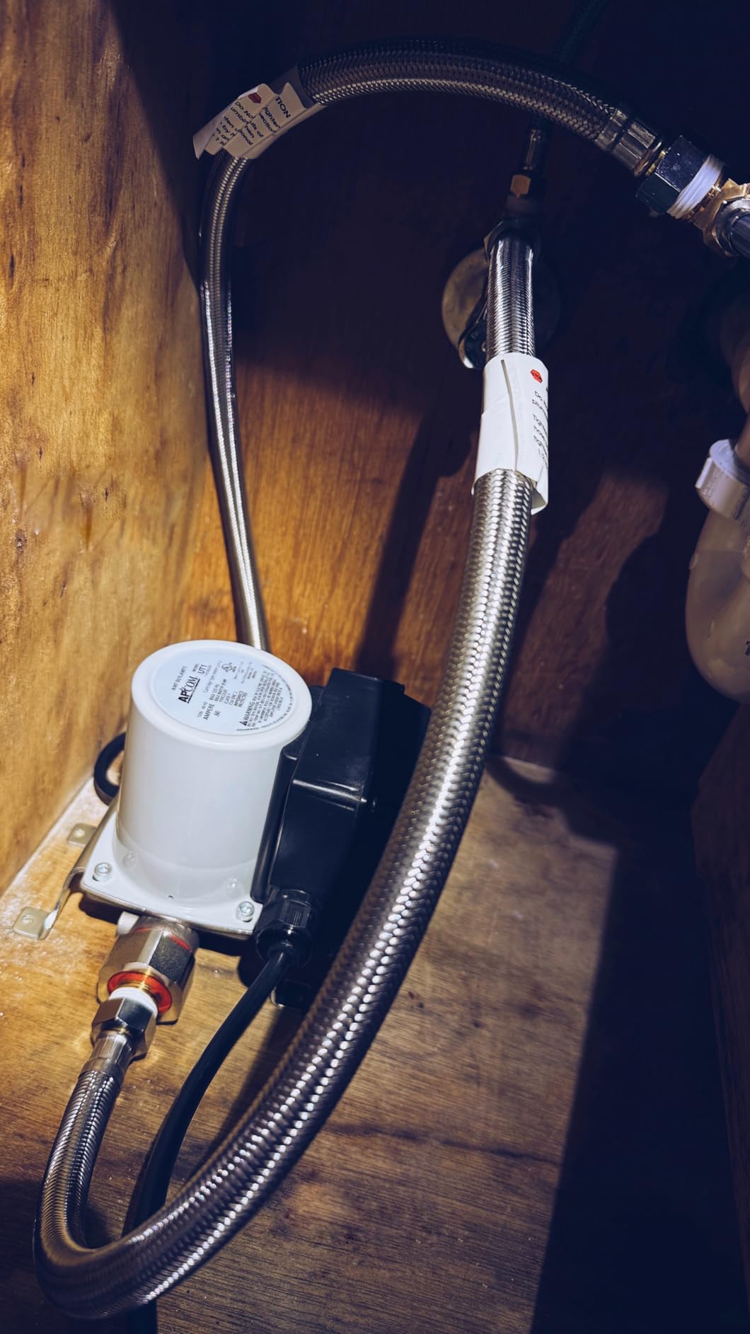 APCOM UT1 Hot Water Recirculation Pump | Under Sink | For Tank Heaters | Automatic Recirculation Pump | Instant Hot Water Delivery | Tank-Type Heaters | Energy Efficient customer photo 2