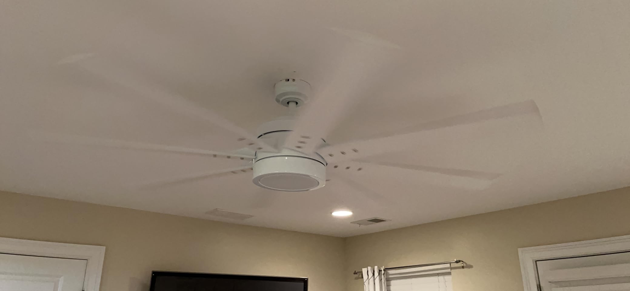Honeywell Ceiling Fans Xerxes Modern 62 Inch Ceiling Fan with Light, Remote Control Fan, LED Indoor Fan with 8 Blades, Matte Black and Ash Blade Finish Options, Matte Black (51473-01) customer photo 1