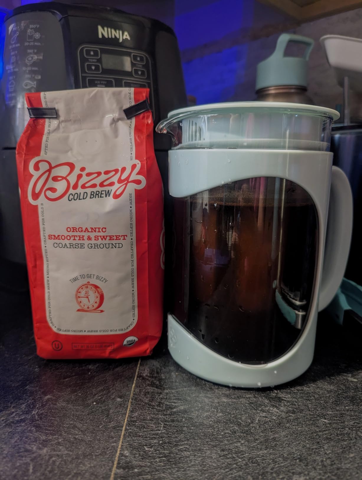 Primula Burke Deluxe Cold Brew Iced Coffee Maker, Comfort Grip Handle, Durable Glass Carafe, Removable Mesh Filter, 6 Cup Size, Dishwasher Safe, 1.6 qt, Aqua customer photo 1