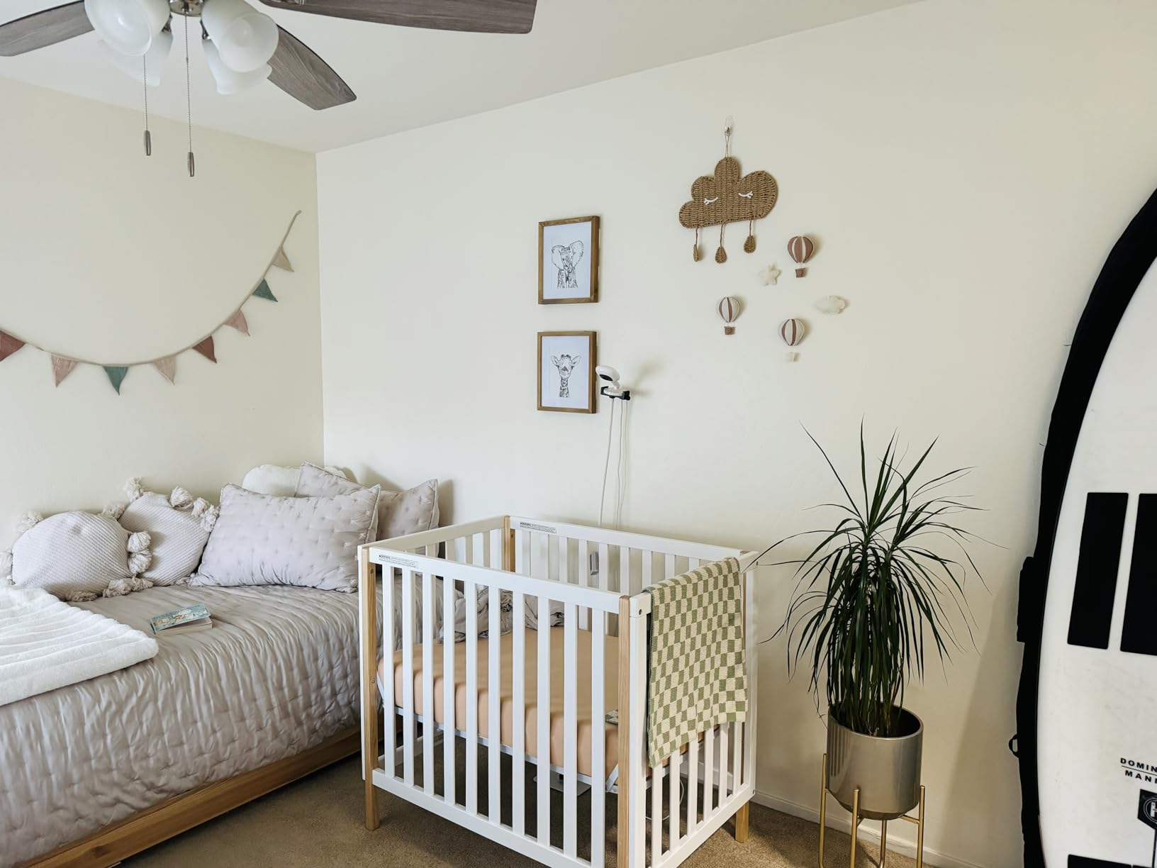 Delta Children Gio Mini Crib with 2.75 Mattress Included, Bianca White/Natural customer photo 1