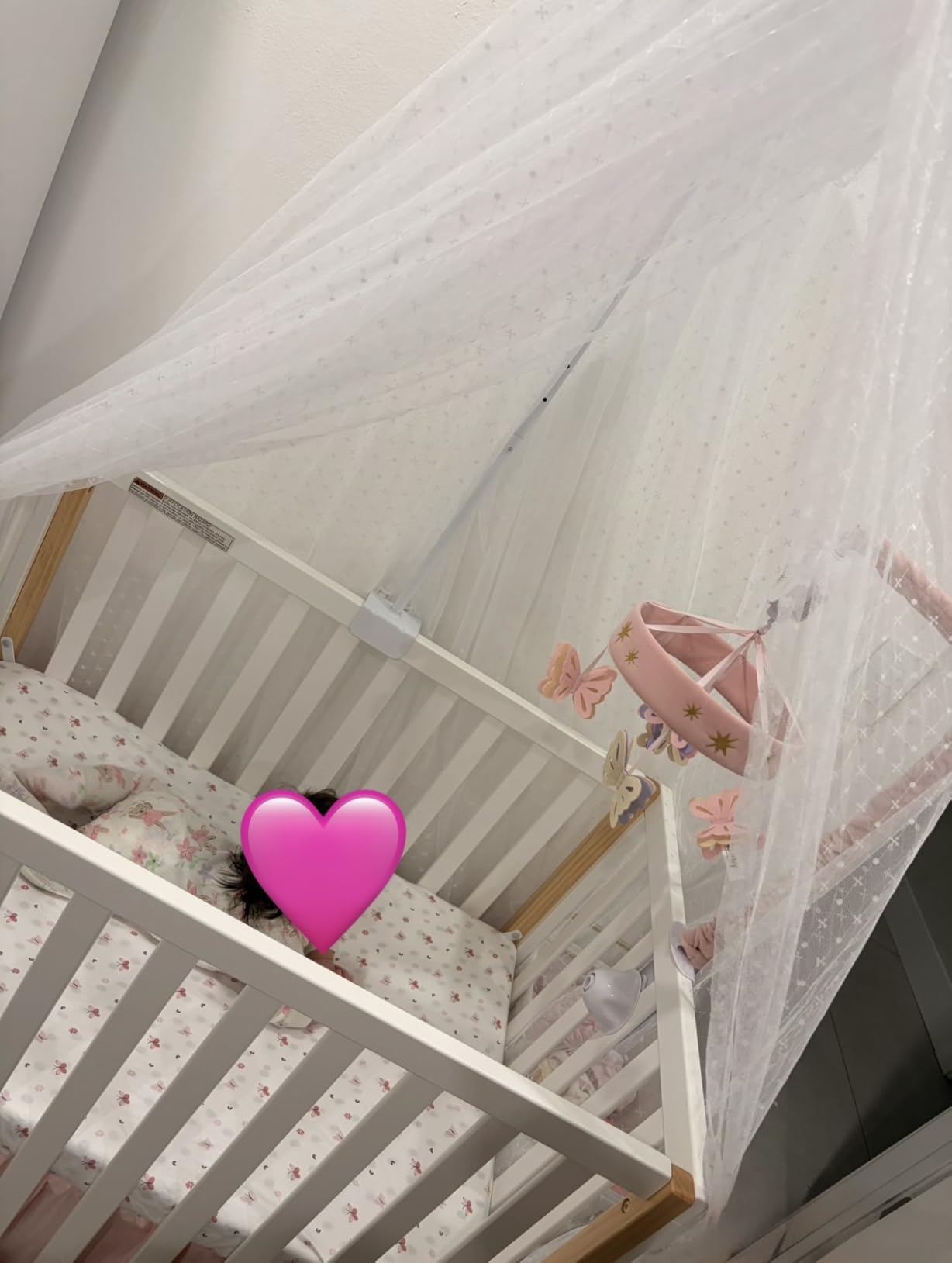 Delta Children Gio Mini Crib with 2.75 Mattress Included, Bianca White/Natural customer photo 2
