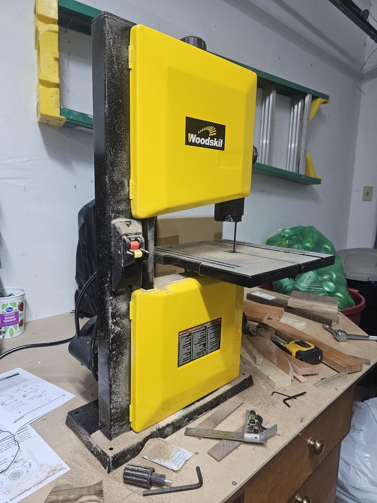 WOODSKIL 9-Inch Band Saw, 3-Amp Benchtop Bandsaw, 2500 FPM Blade Speed customer photo 1
