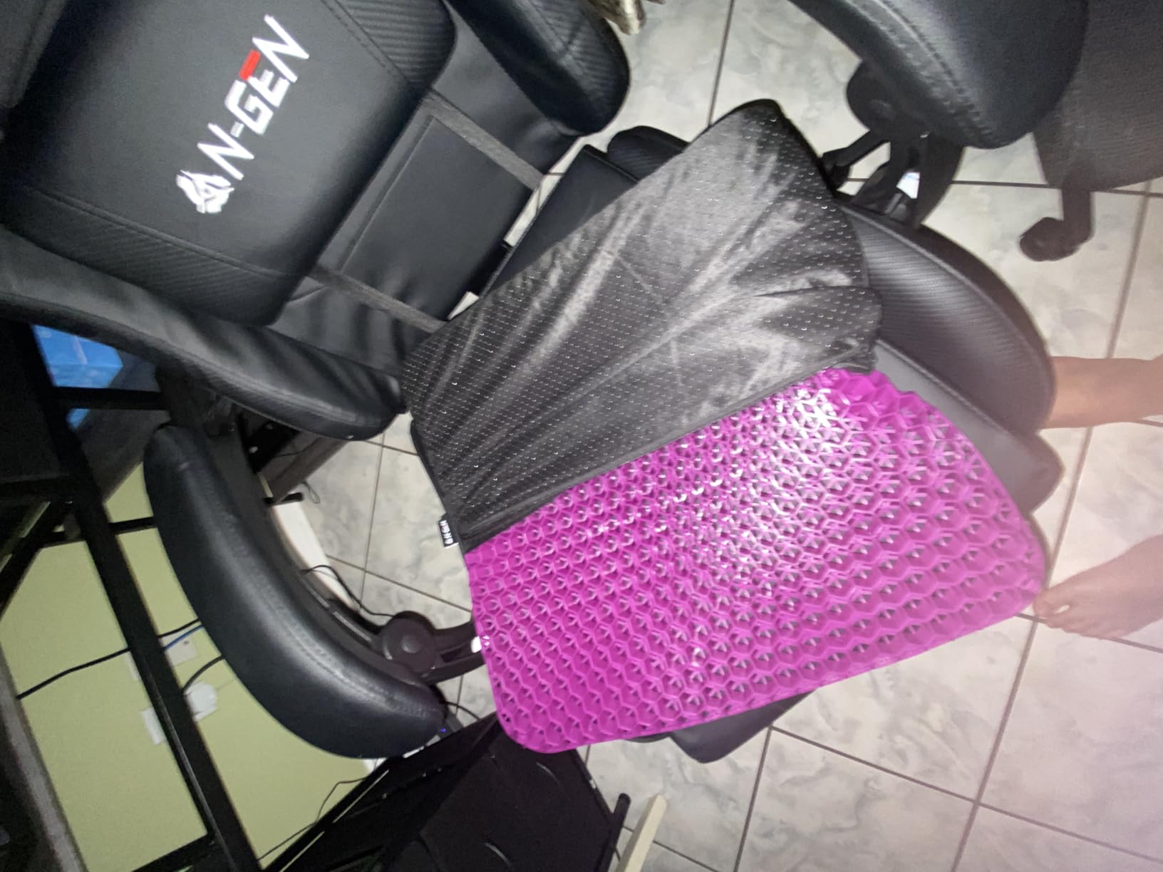 Gel Seat Cushion for Long Sitting, Gel Chair Cushion (Large & Thick) | Gel Cushion for Wheelchair, Soft & Breathable, Gel Chair Cushion for Hip Pain, Seat Cushion for Office Chair (Black Cover) customer photo 1