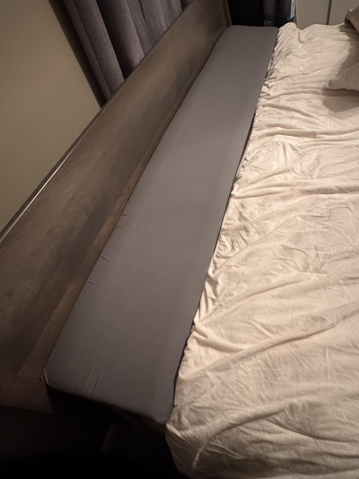 Vekkia Bed Wedge Pillow for Headboard Gap, Bed Wedge Gap Filler(0-6