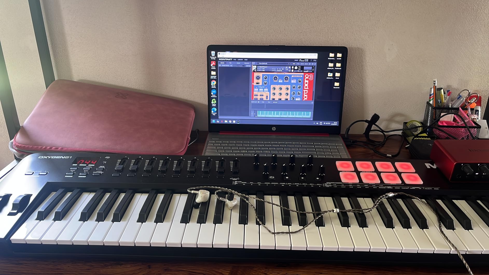 M-AUDIO Oxygen 49 MKV USB MIDI Keyboard Controller | 49 Velocity-Sensitive Keys, 8 Beat Pads, 8 Knobs, 9 Faders, and Bundled DAW Recording Software, for Music Production customer photo 2