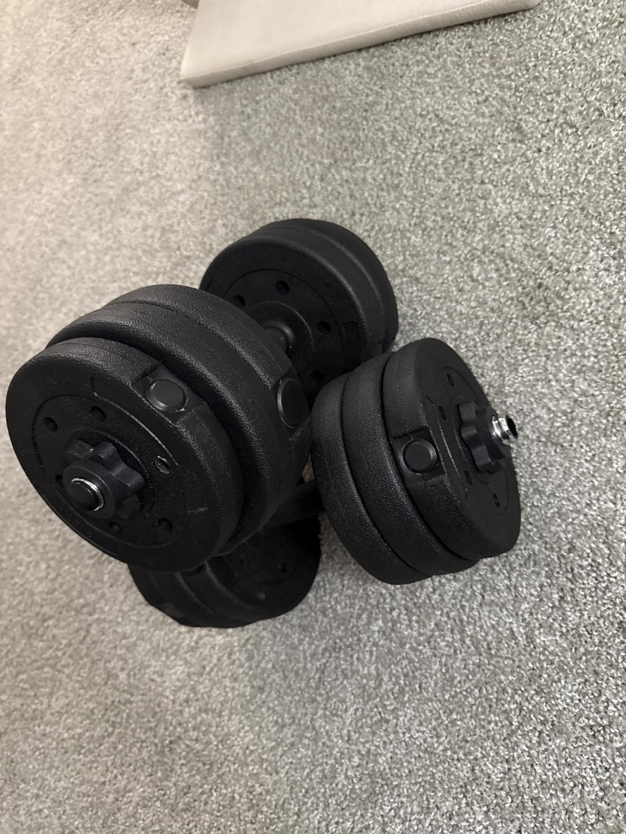 Yaheetech Adjustable Dumbbell Set Free Weights with Spinlock Collars, Black | Concrete-filled plastic plates, iron bar, non-slip grip; strong durability, easy weight adjustments for home gym beginners customer photo 1