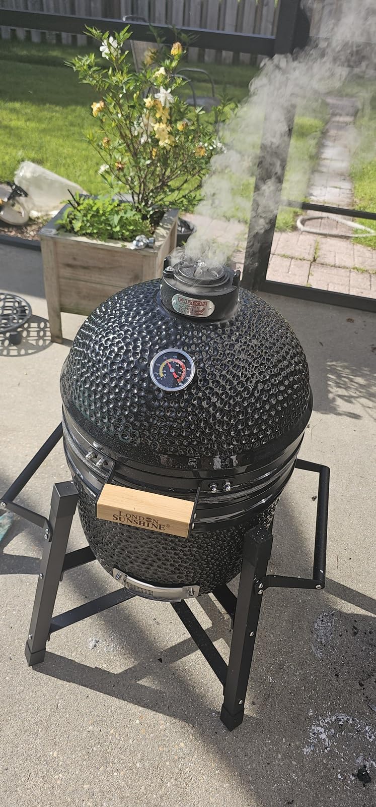London Sunshine 15-inch Ceramic Kamado Charcoal BBQ Grill and Smoker, Green | Ceramic, Stainless Steel Grates, Sturdy Tall Stand customer photo 2