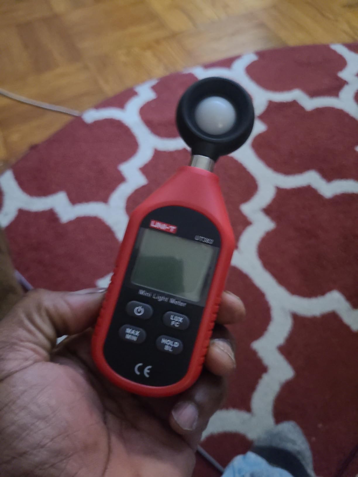 UNI-T UT383 Light Meter Digital Illuminance Meter Lux Meter, 0-199,900 Lux (0-18,500 FC) Foot Candles Luxmeter for Film Photography Plants Photo customer photo 2