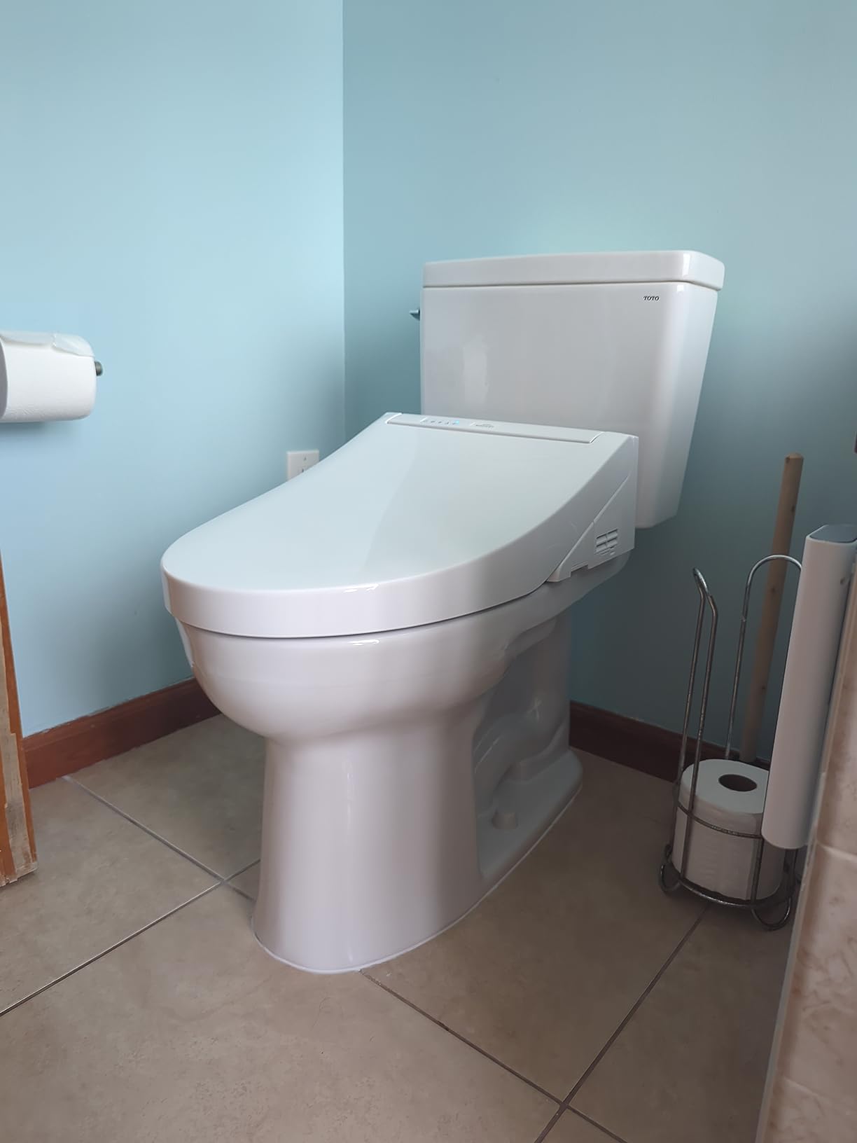 Drake Two-Piece Elongated 1.6 GPF Universal Height TORNADO FLUSH Toilet with CEFIONTECT, Cotton White - CST776CSFG#01 customer photo 2