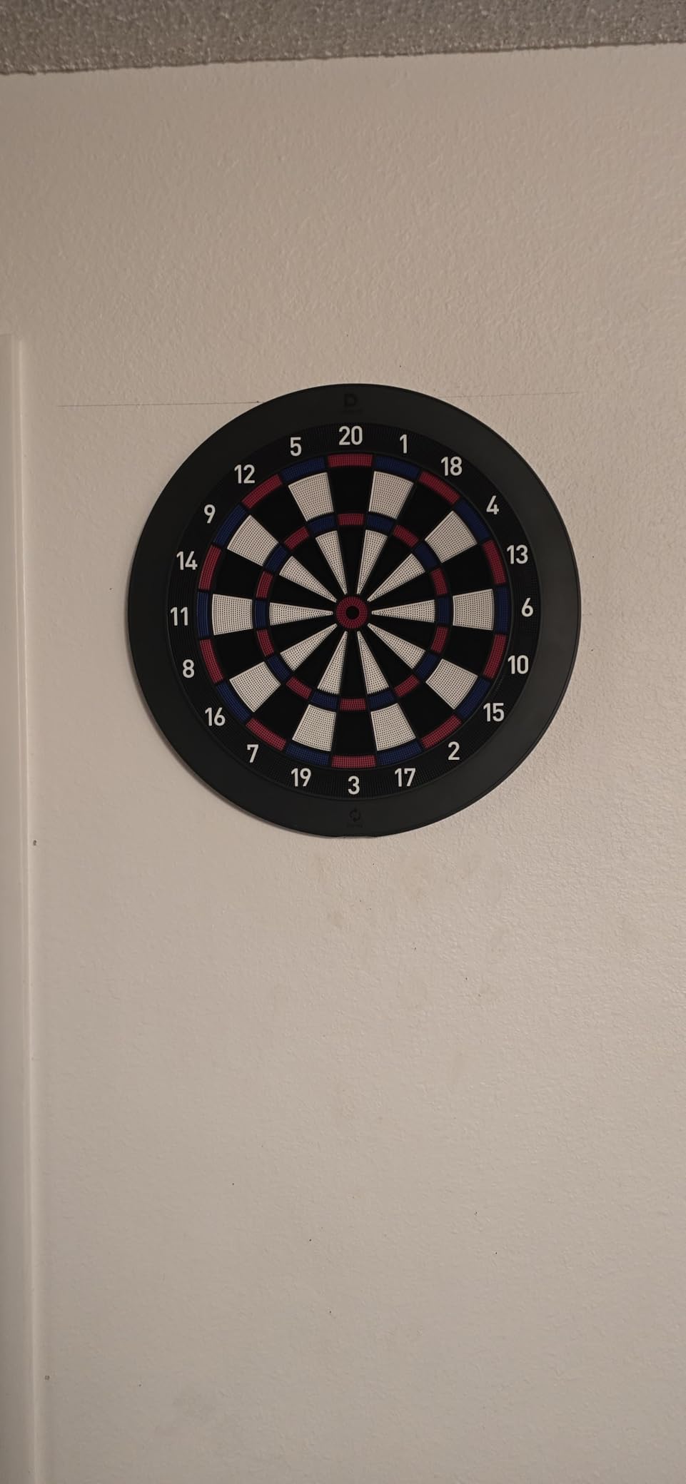 DARTSLIVE Home Electronic Dartboard, Bluetooth Compatible with Online Play, 15.5 Inch Regulation Size customer photo 1