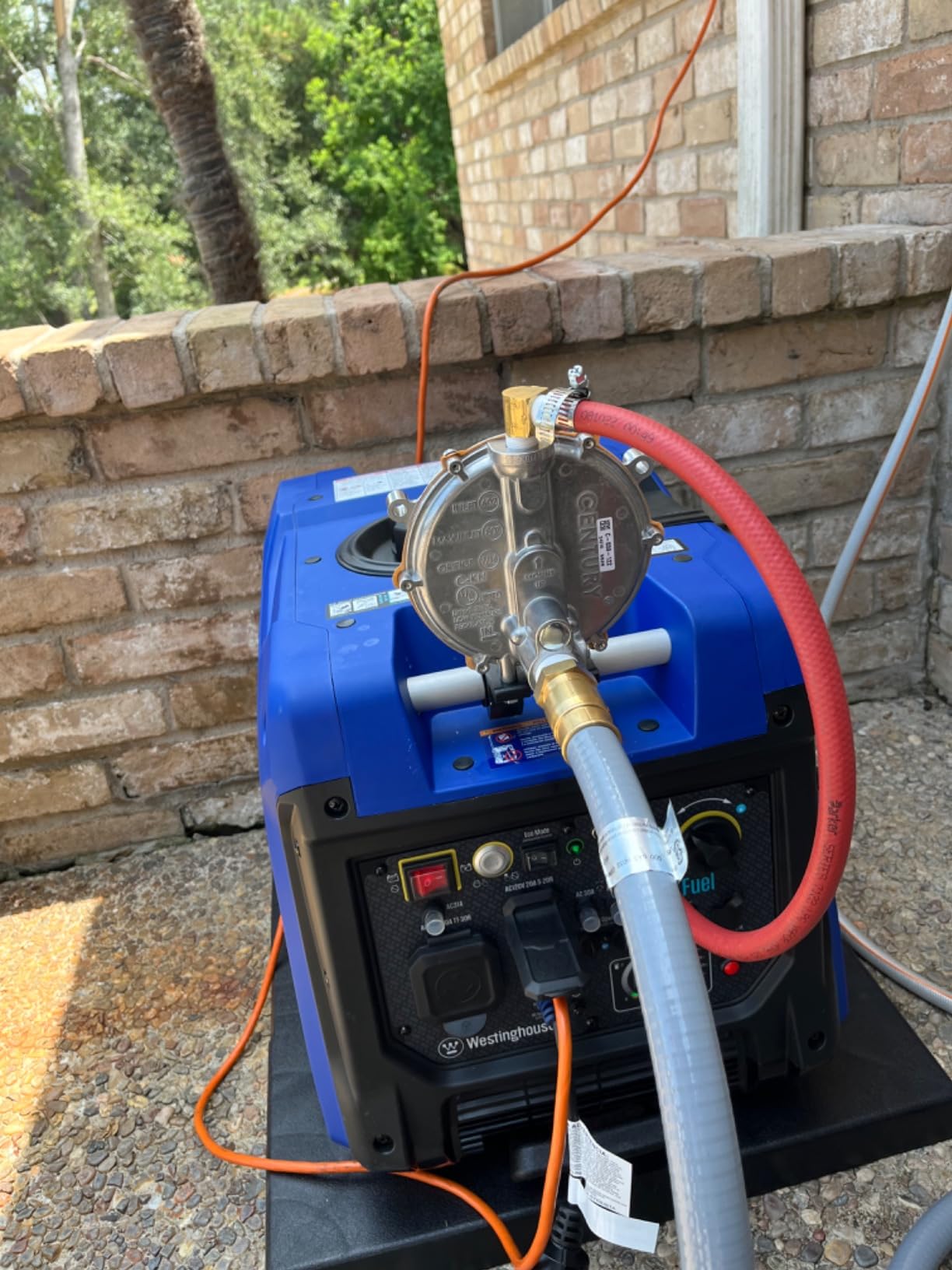 Westinghouse 5000 Peak Watt Super Quiet Dual Fuel Portable Inverter Generator, Remote Electric Start, Gas & Propane Powered, RV Ready 30A Outlet, Parallel Capable, Blue/Black customer photo 1