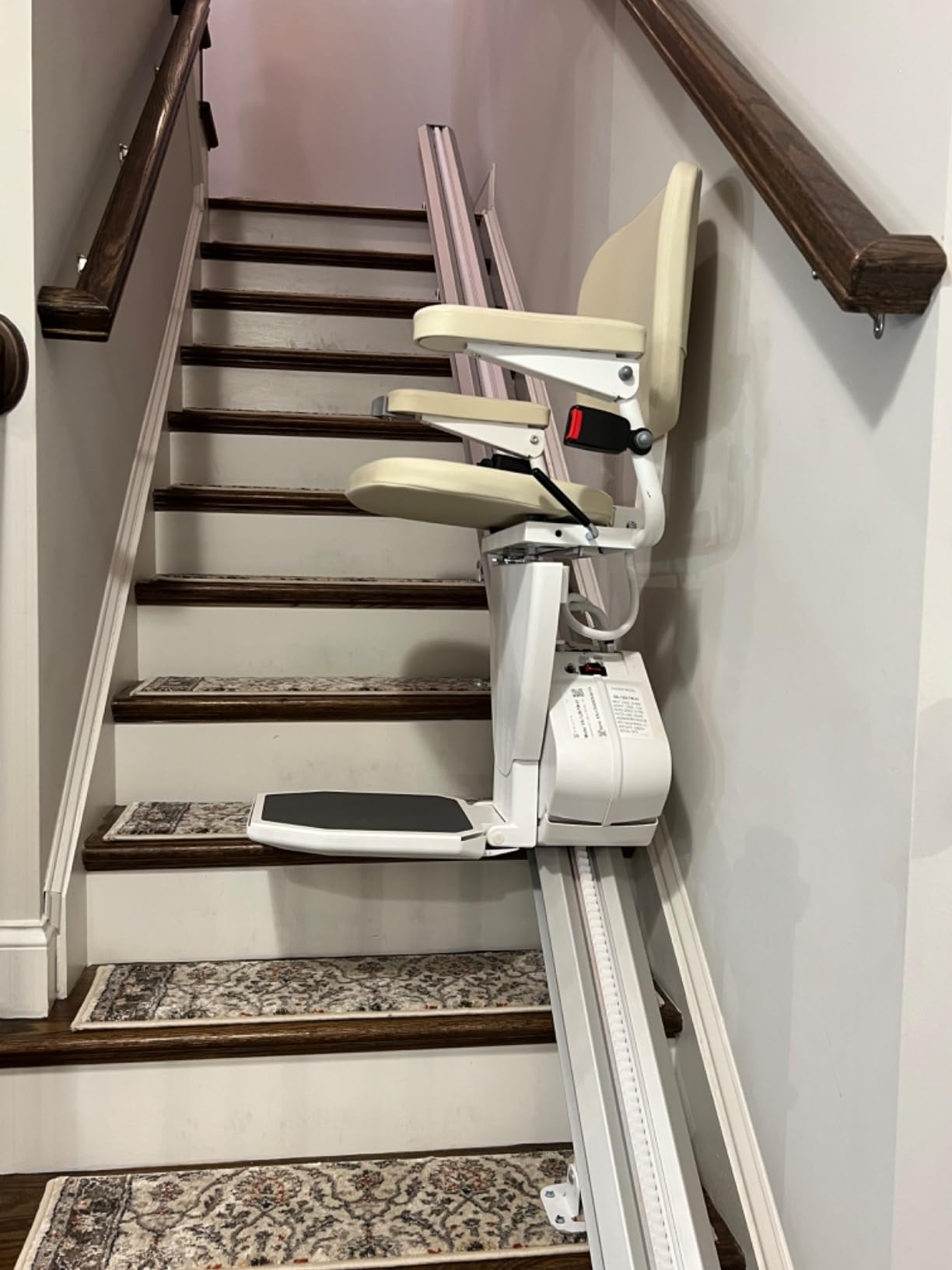 AmeriGlide Rave 2 Stair Lift for Seniors - DIY Self-Install Straight Stair Lift - 350 lb Capacity - Battery Powered - Made in USA customer photo 1