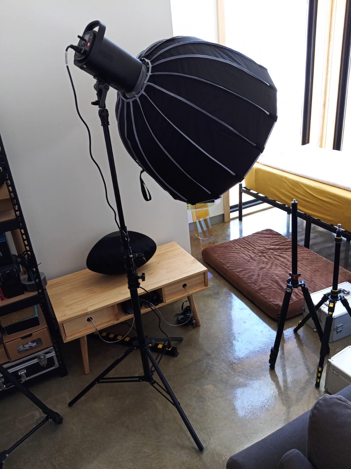 Neewer 2-in-1 Photography Light Stand, Aluminum Alloy 9.7ft Heavy Duty Tripod Stand with 3.8ft Boom Arm and Empty Sandbag for Video Light, Strobe, Reflector, Softbox for Studio Photo Video Shooting customer photo 2