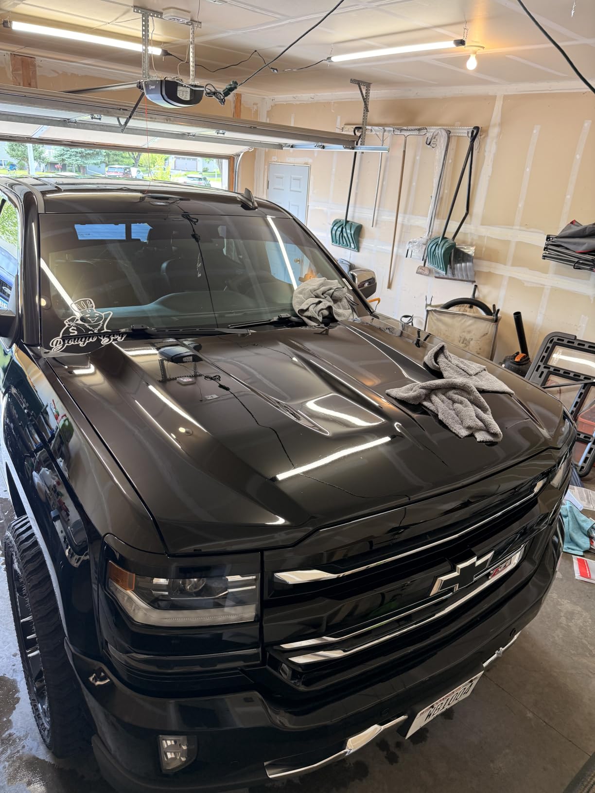 GYEON MOHS EVO Ceramic Coating for Cars High Gloss and Super Slick 30ml | Professional SiO2 ceramic coating delivers deep gloss and up to 3 years of hydrophobic UV protection - single-layer DIY. customer photo 2