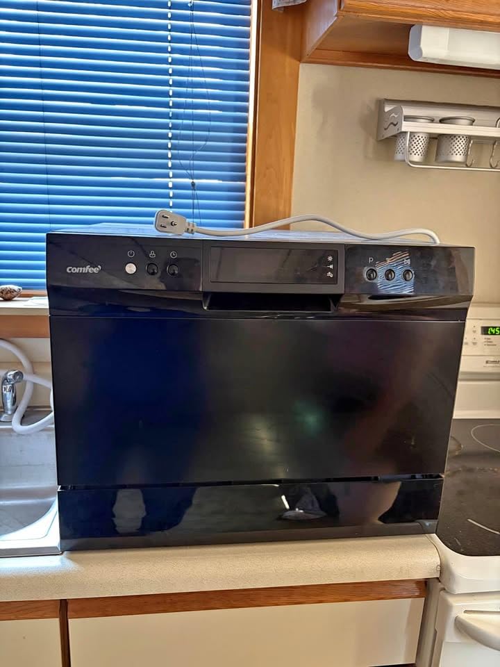 COMFEE' Countertop Dishwasher, Energy Star Portable Dishwasher, 6 Place Settings & 8 Washing Programs, Speed, Baby-Care, ECO& Glass, Dish Washer for Dorm, RV& Apartment, Black customer photo 2