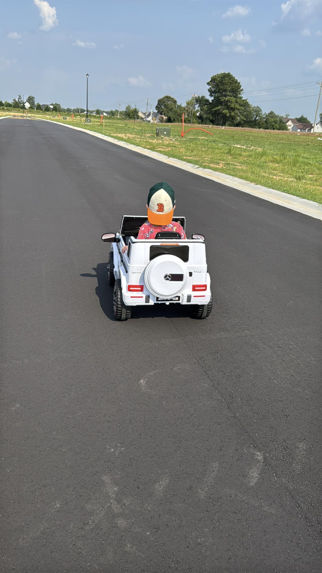 ANPABO 12V 7AH Licensed Mercedes-Benz G63 Electric Car for Kids, White customer photo 2