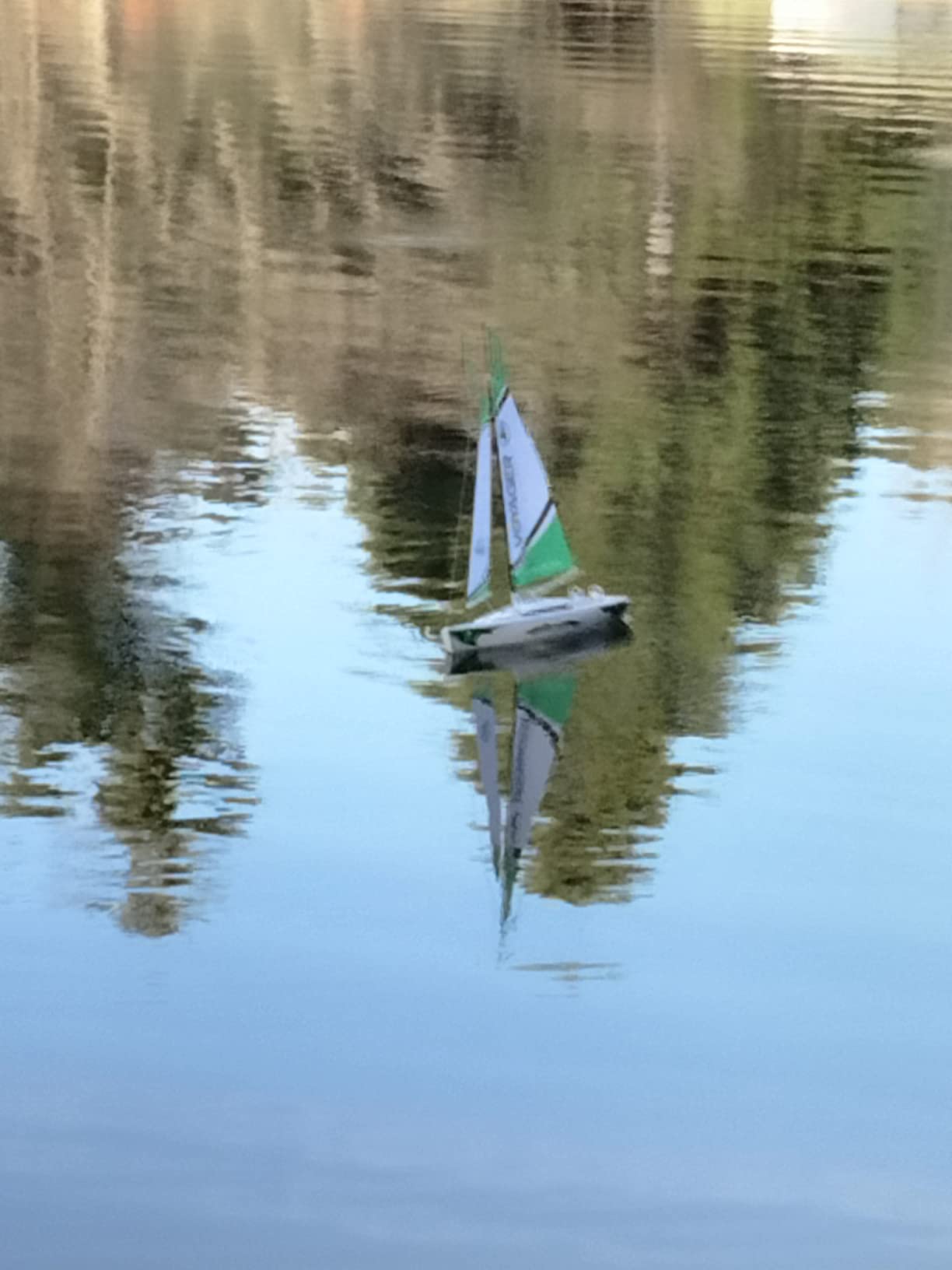 Voyager 280 2.4GHz RC Motor Powered Sailboat in Red - 17.5