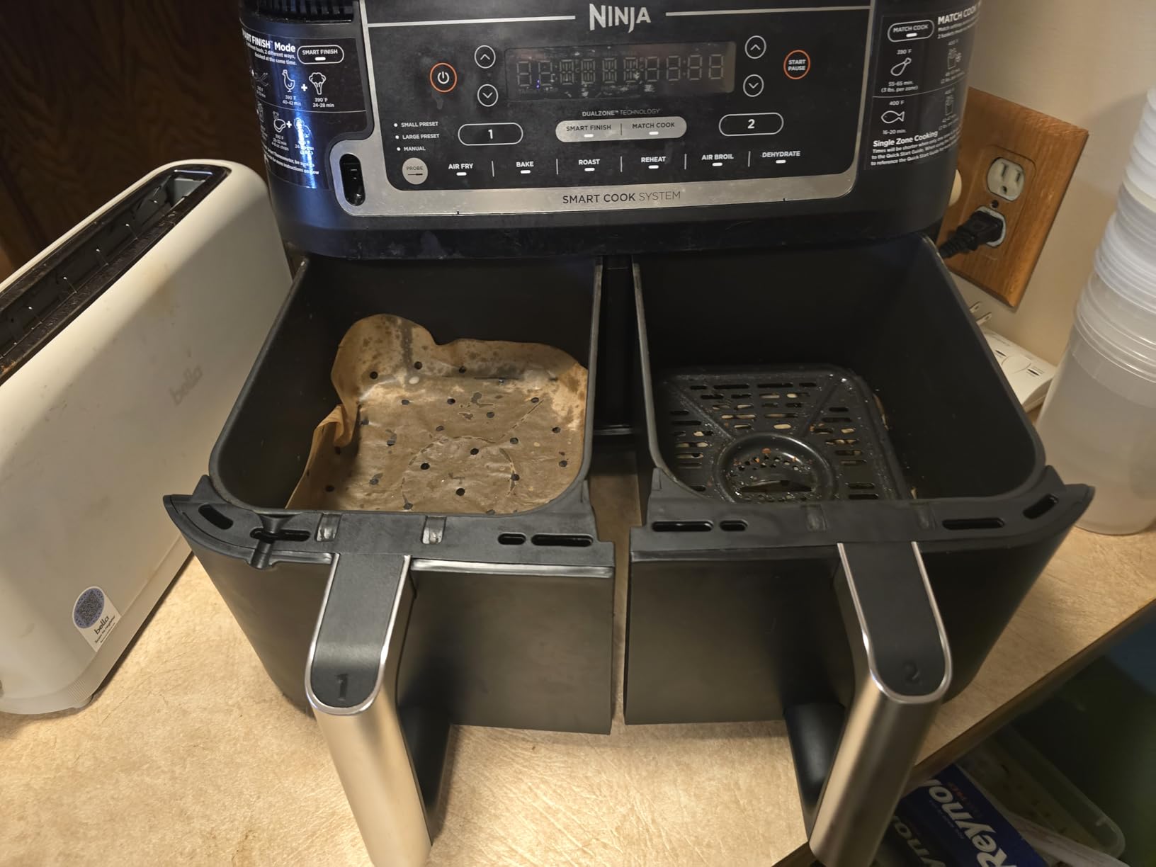 Ninja DZ550 Foodi 10 Quart 6-in-1 DualZone Smart XL Air Fryer with 2 Independent Baskets, Cook Thermometer for Perfect Doneness, Match and Finish to Roast, Dehydrate and More, Black customer photo 2