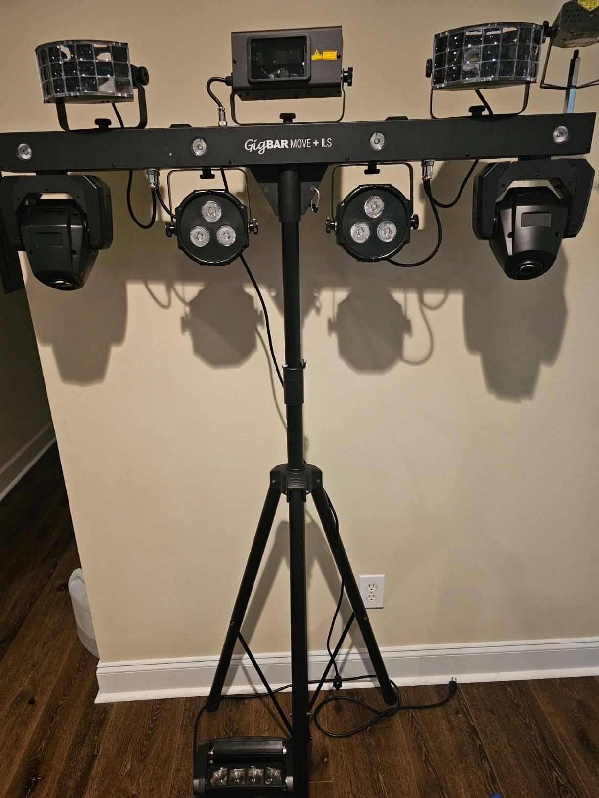 CHAUVET DJ GigBAR Move + ILS DJ Lighting System, All-in-One Party & Stage Lights with Moving Heads, Derby Lights, Wash Lights, Laser & Strobe, Tripod, RF Remote & Carry Bags customer photo 2