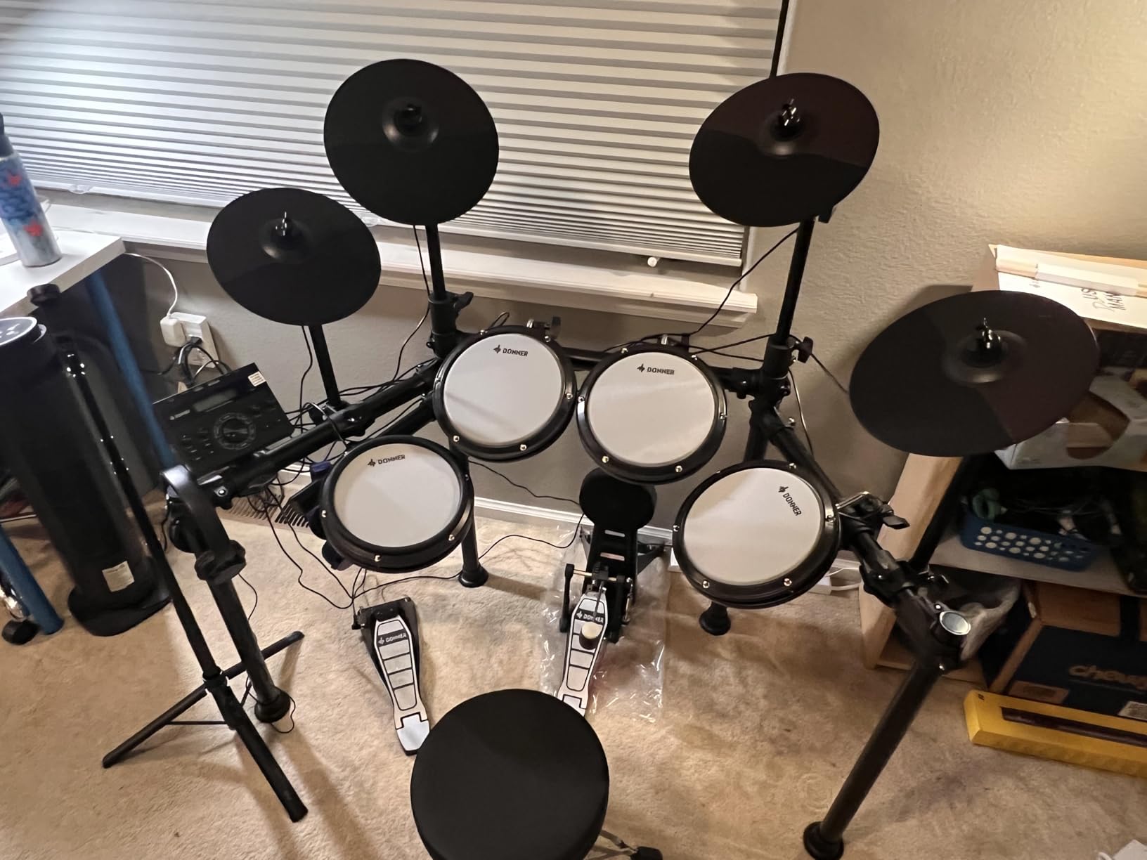 Donner DED-200X Electronic Drum Set, Electric Drum Kit with Quiet Mesh Drum Pads, 2 Cymbals w/Choke, 31 Kits and 450+ Sounds, Throne, Headphones, Sticks, USB MIDI, Melodics Lessons (5 Pads, 4 Cymbals) customer photo 2