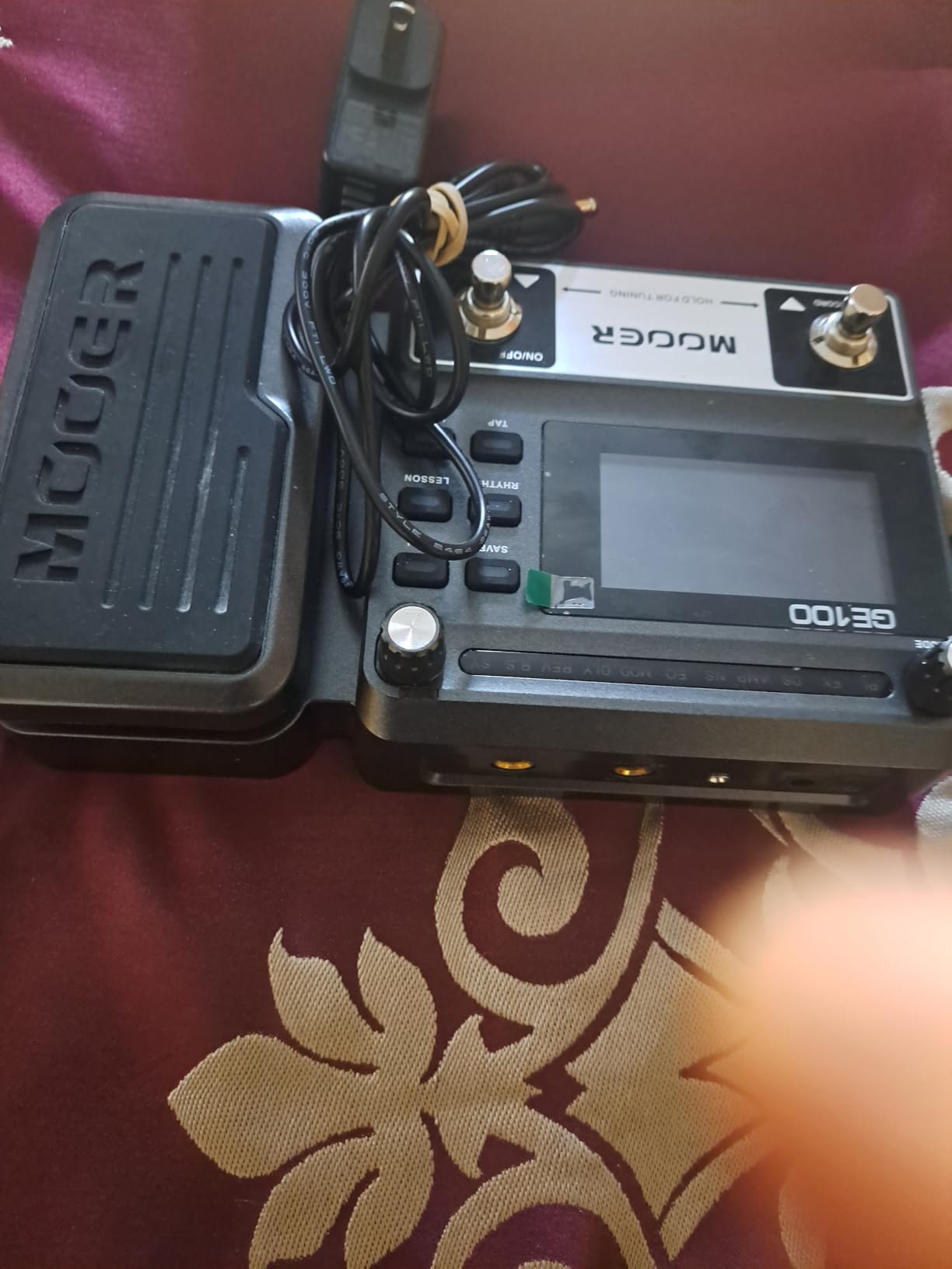 MOOER GE100 Multi-Effects Guitar Pedal 80 Presets, 66 Effects | 180 Second Loop, 40 Drum Rythm, Distortion, Expression Volume Wah Pedal, Tap Tempo, Headphone Out, LED Screen, Tuner customer photo 2