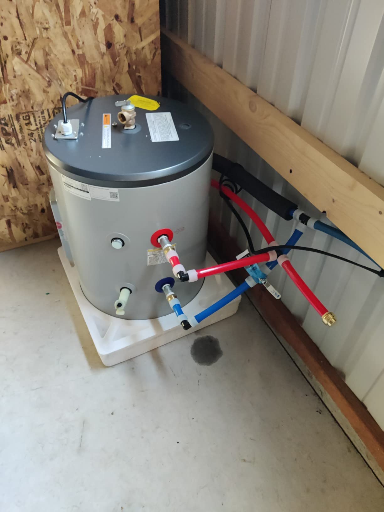 GE Appliances 18 Gallon Versatile Plug and Play Electric Water Heater with Adjustable Thermostat, Easily Installs Where You Want It, 120 Volt customer photo 1