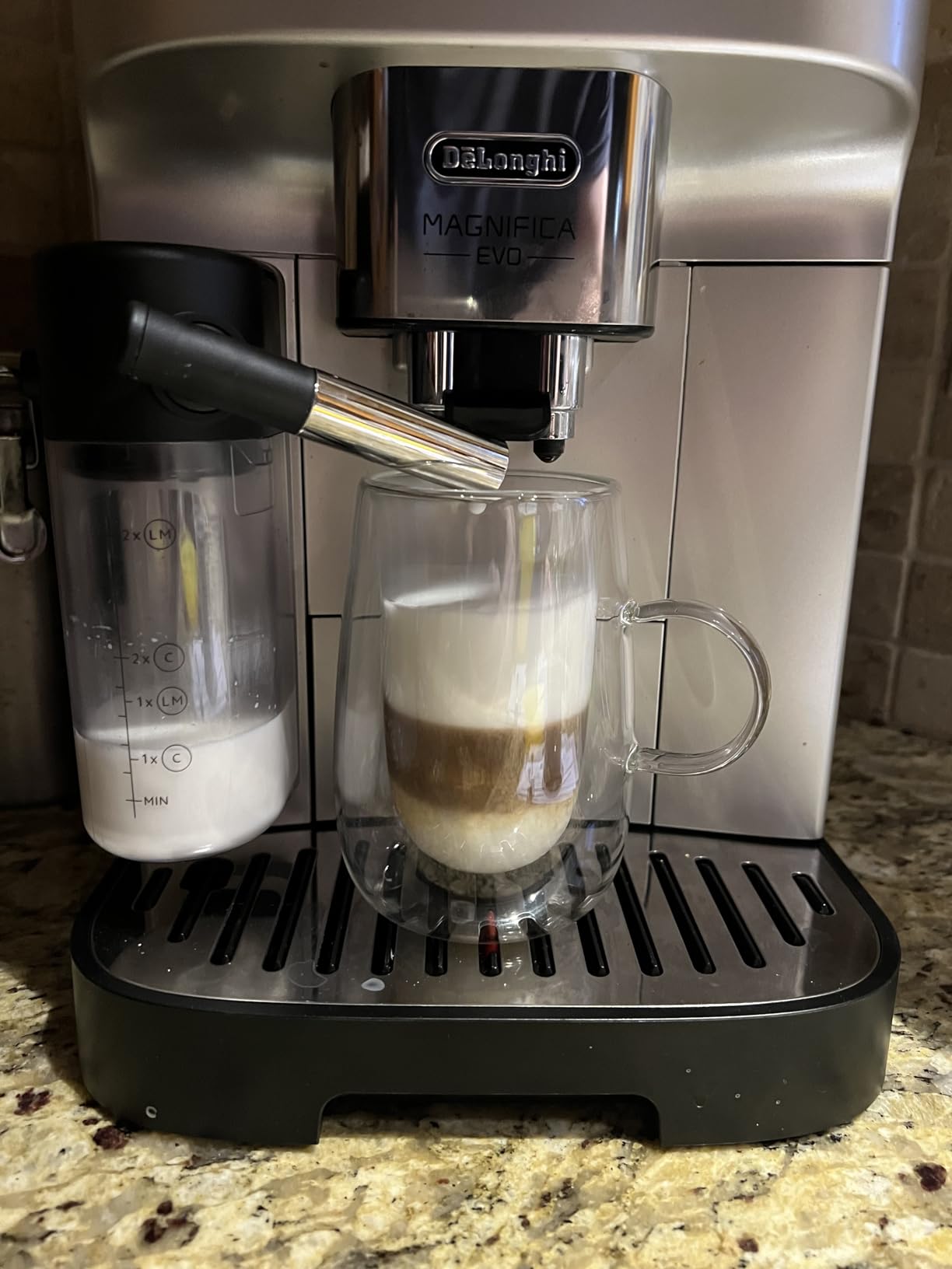 De'Longhi Magnifica Evo Automatic Espresso Machine, Milk Frother, Silver | #1 Worldwide Espresso Machine Maker, 7 One-Touch Recipes, Frother, Built-In Grinder, Craft Personalized Signature Drink customer photo 2