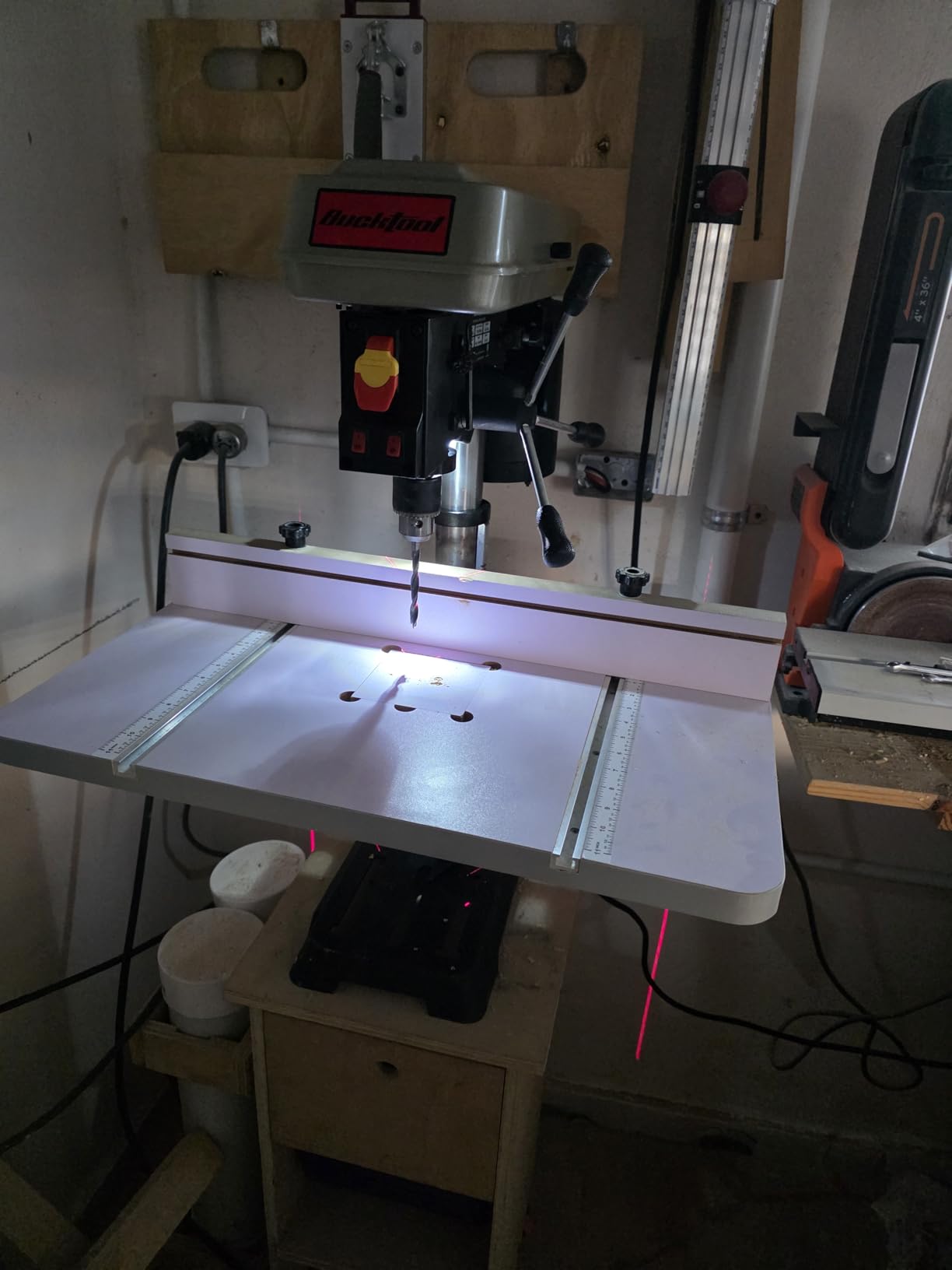 BUCKTOOL 10-Inch Drill Press 6.2 Amp 3/4 HP Bench Drill Press, 5-Speed, Benchtop Drilling Machine with LED Work Light, Tilting Table and Cast Iron Base customer photo 1