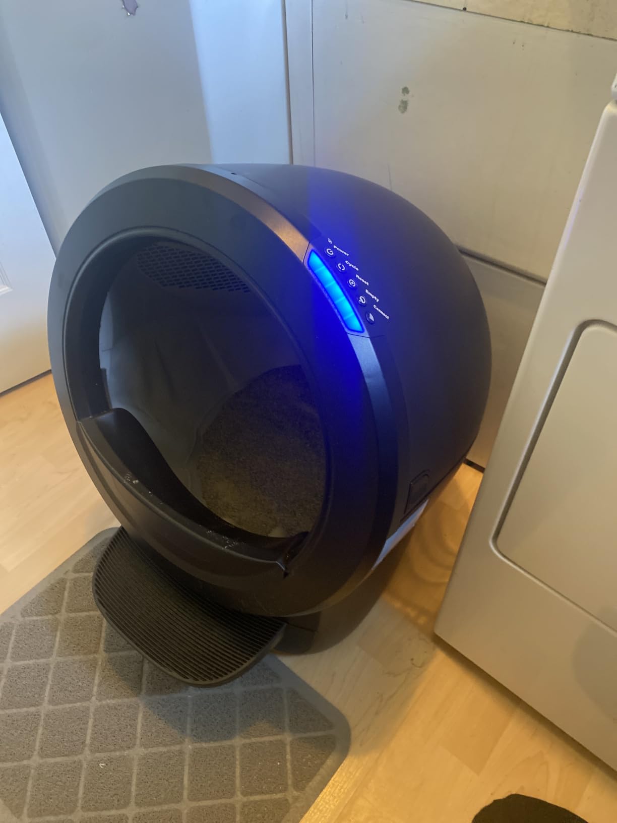 Litter-Robot 4 by Whisker - Self-Cleaning Litter Box customer photo 2