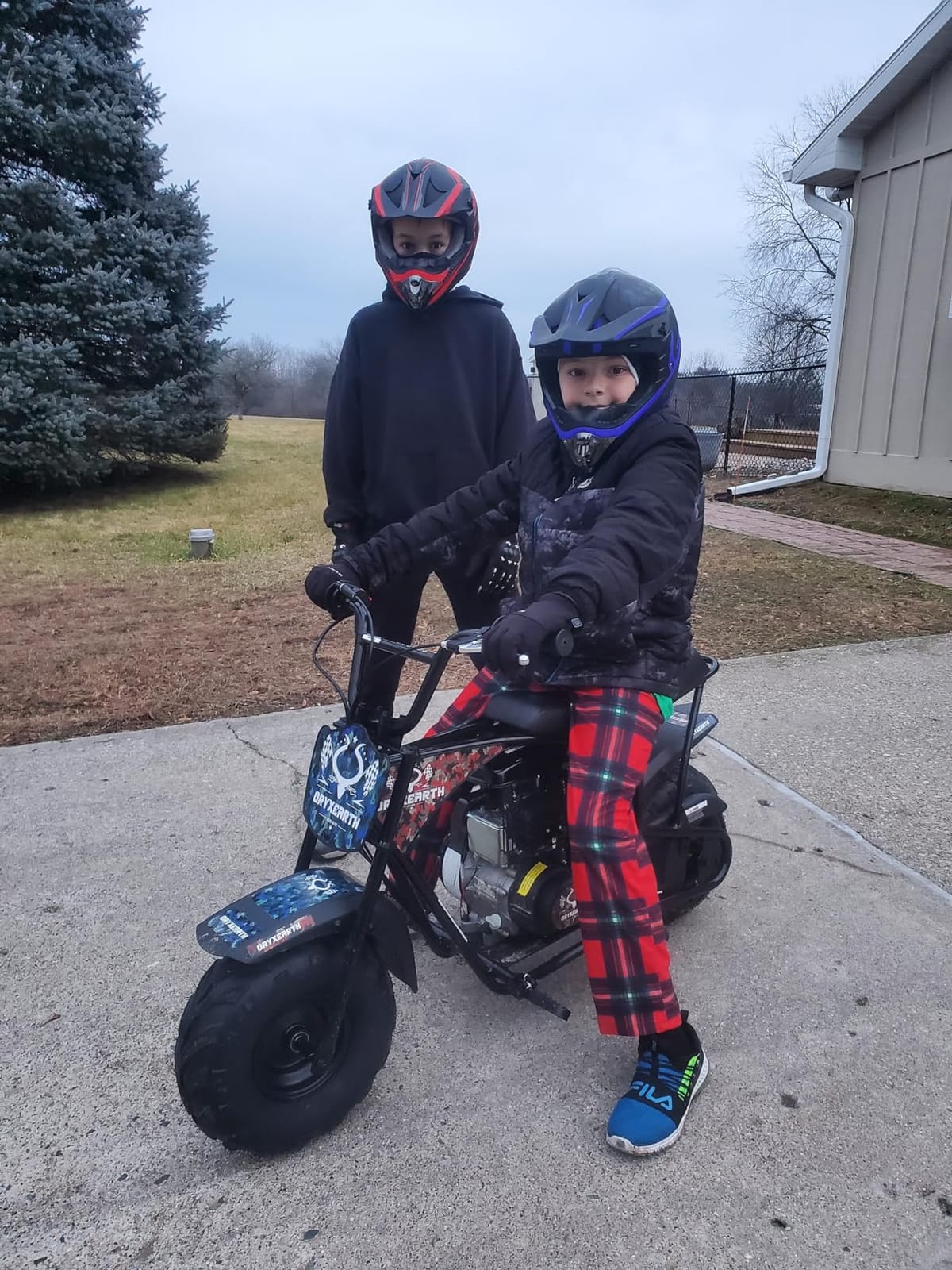 BRM100 Mini Dirt Pit Bike 105cc 4-Stroke Off Road for Teens Adults 220 LBS customer photo 2