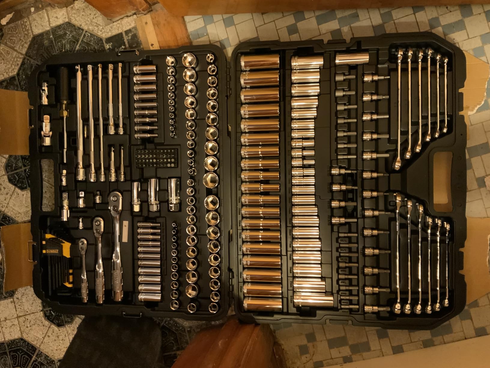 DEWALT Socket Set, 1/4