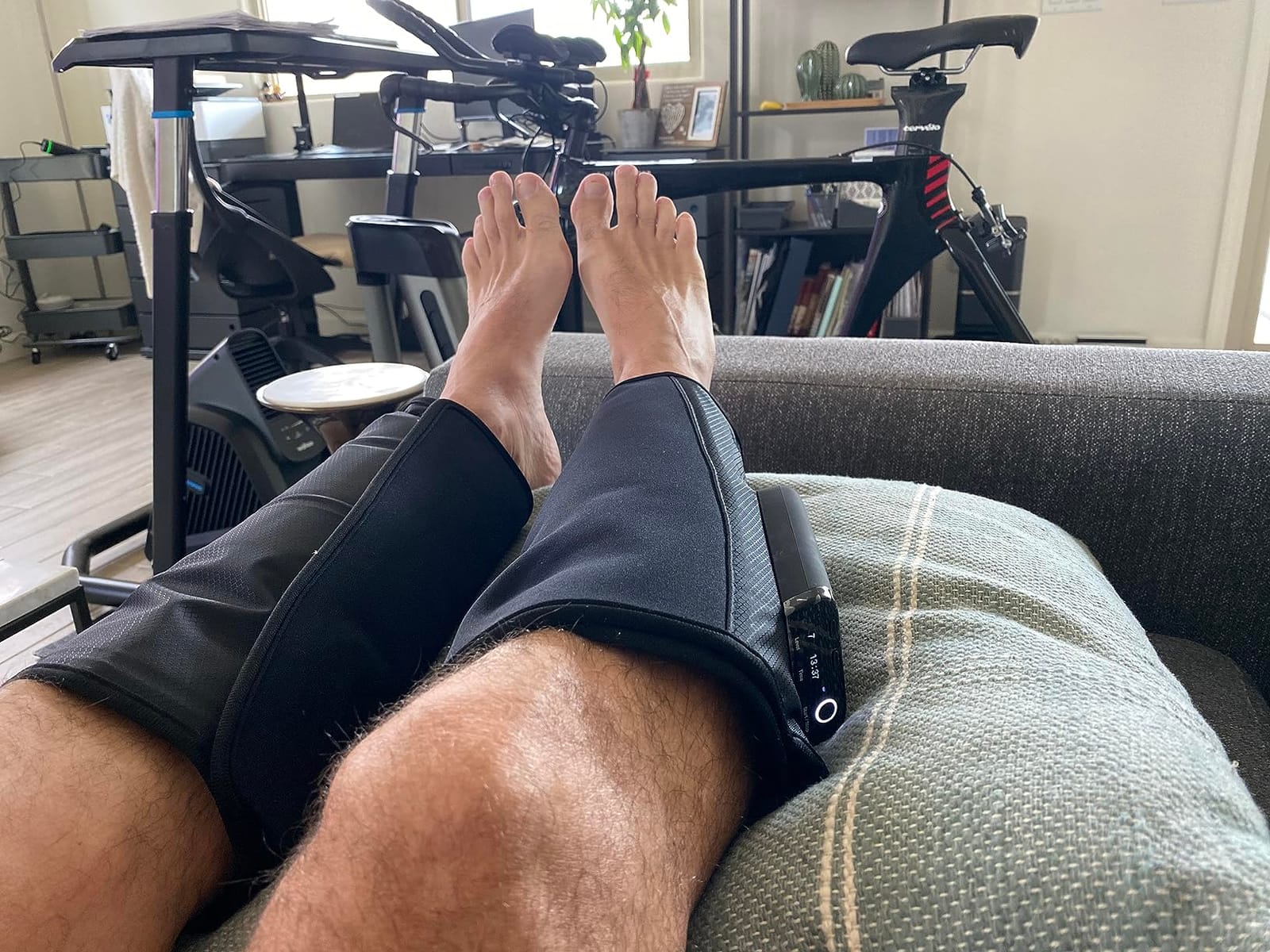 Hyperice Normatec Go Wireless Mobile Dynamic Air Compression Calf Muscles, Portable, Bluetooth Enabled customer photo 1
