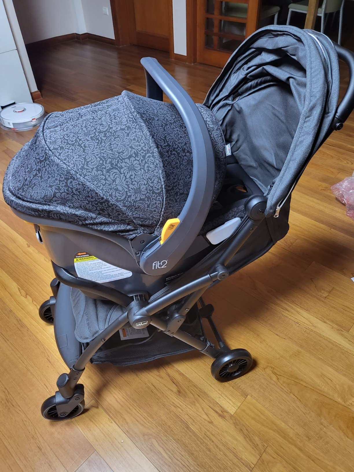 Chicco Presto Self-Folding Lightweight Baby Stroller Under 15 Pounds | Graphite/Grey, compact travel umbrella stroller for toddlers ages 1-5, up to 50 lbs, UPF 50+ canopy, aluminum frame customer photo 2