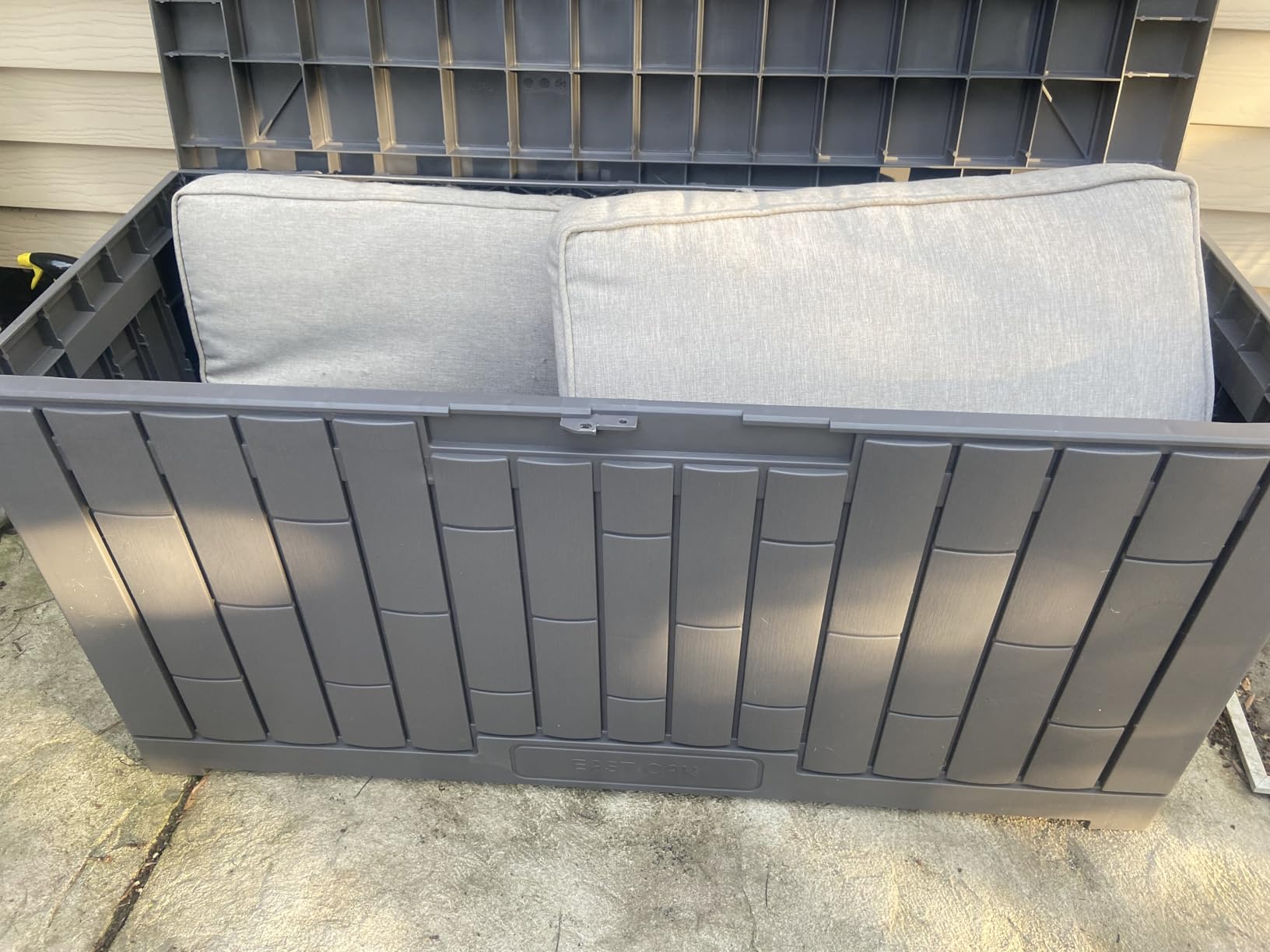 EAST OAK Outdoor Storage Box, 60 Gallon Deck Box Indoor and Outdoor Use, Waterproof Resin Storage Bin for Patio Cushions, Gardening Tools, Lockable, UV Resistant, Grey customer photo 1
