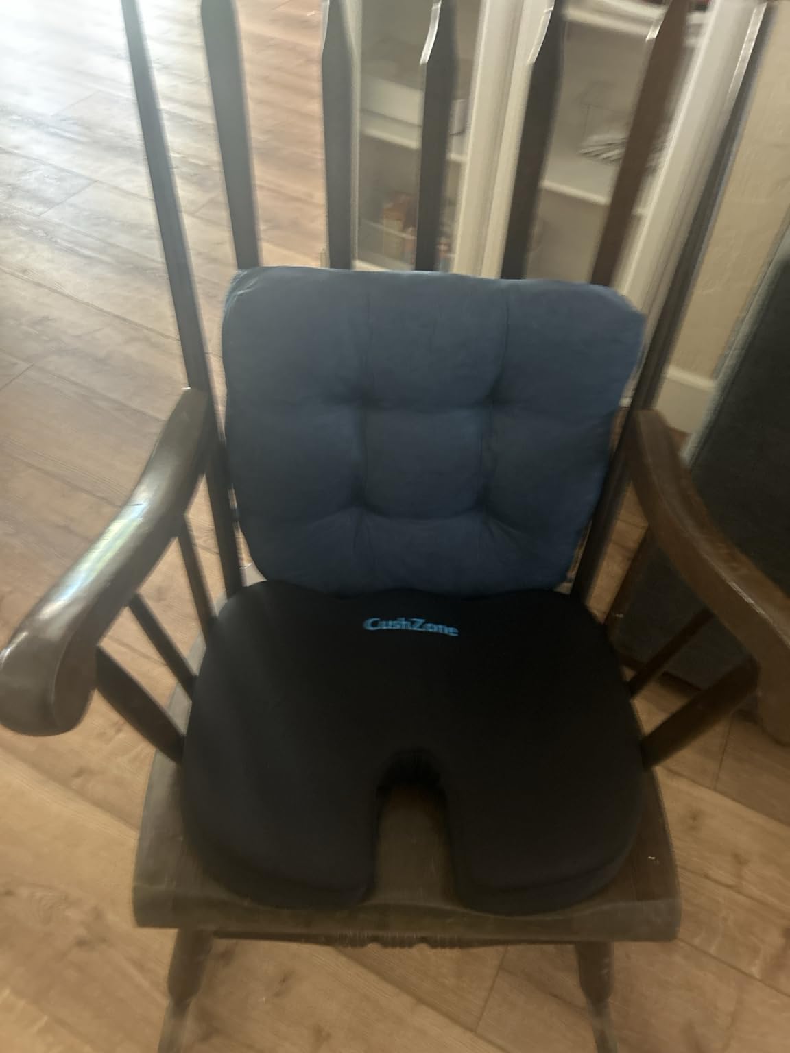 Gel Seat Cushion, Enhanced Memory Foam Cushion for Tailbone Pain, Black customer photo 2
