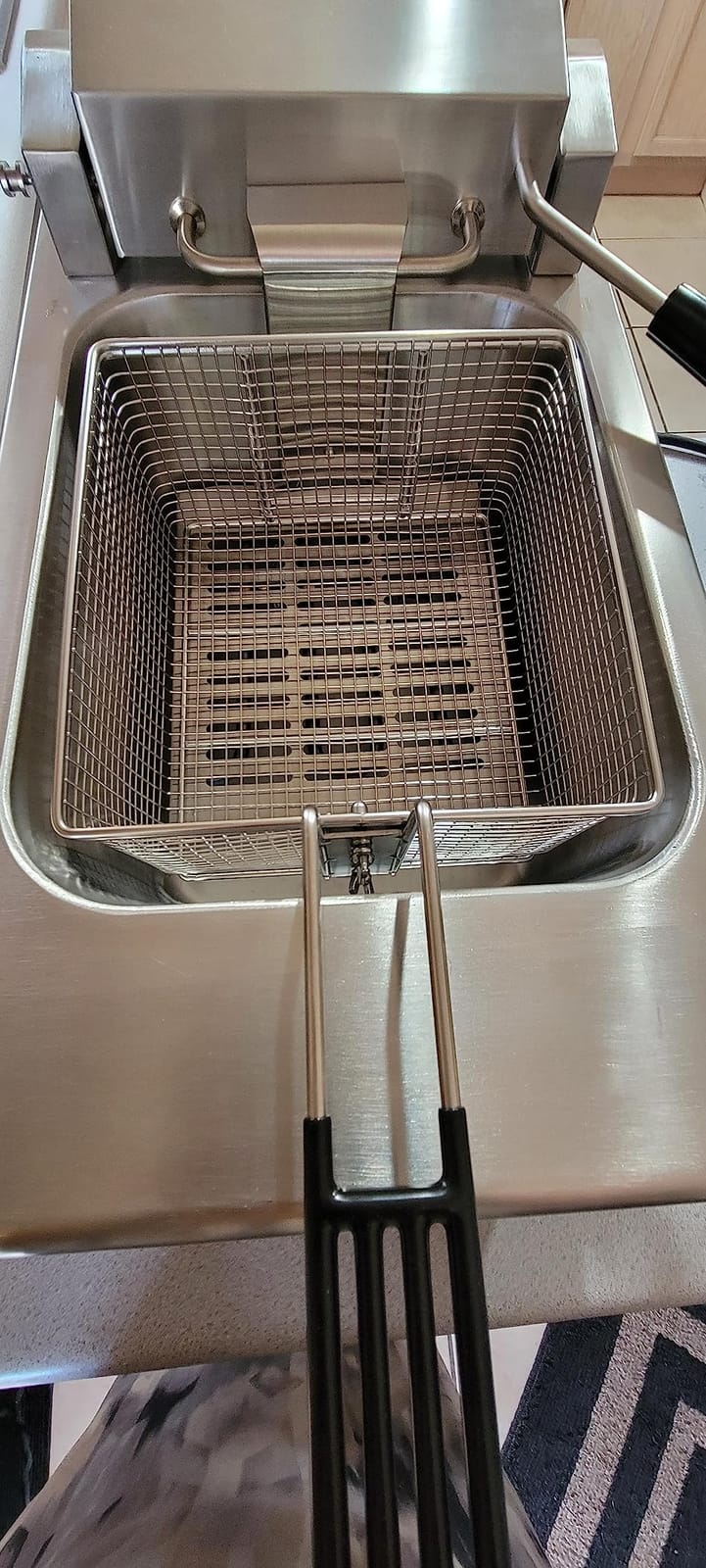 CROSSON 6L Electric Countertop Deep Fryer Extra Large with Drain, Timer, Basket and Lid for Restaurant Use 120V, 1800W Commercial Deep Fryers customer photo 1