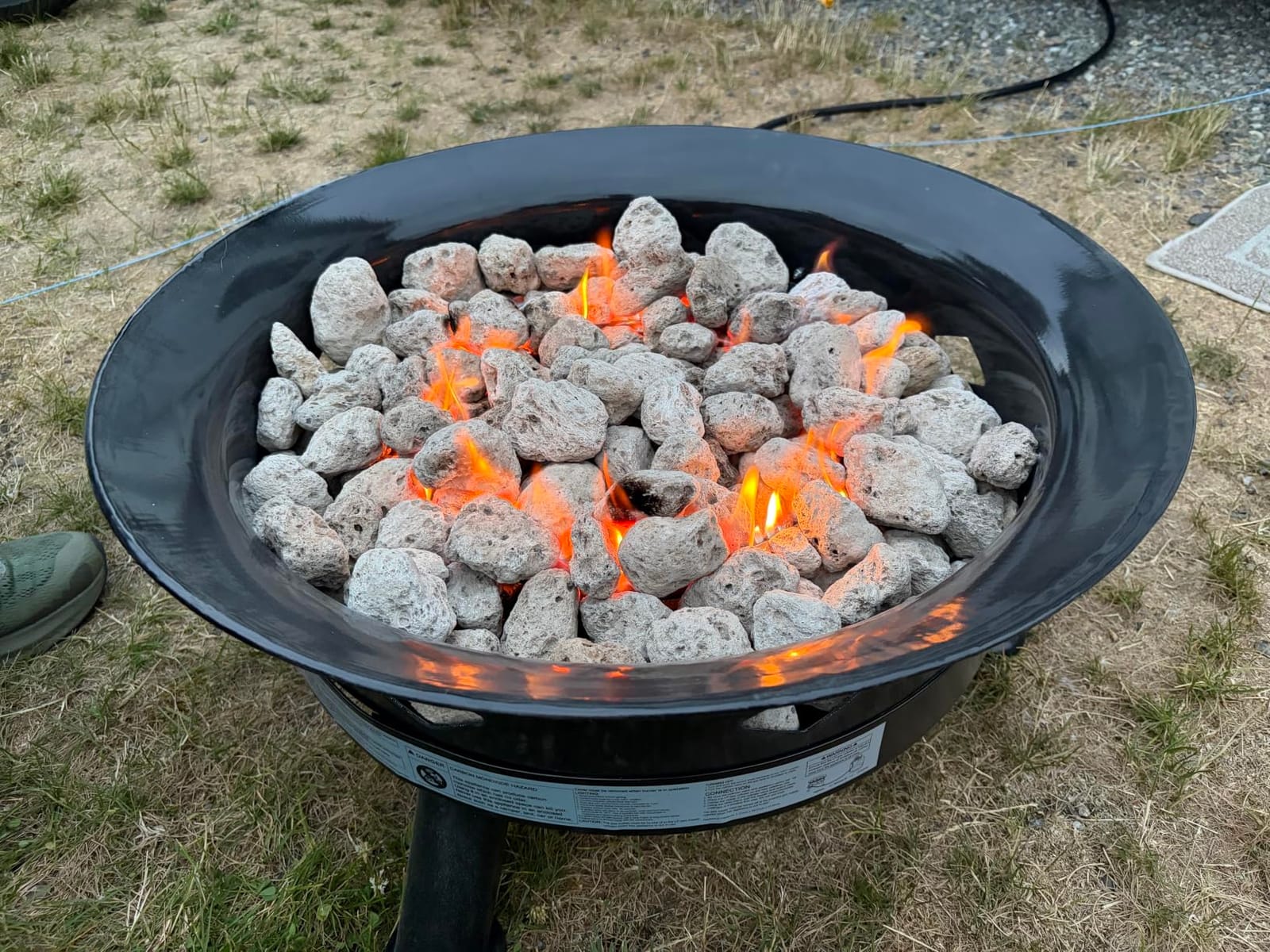 Flame King Smokeless Propane Fire Pit, 24-inch Portable Firebowl, 58K BTU with Self Igniter, Cover, & Carry Straps for RV, Camping, & Outdoor Living customer photo 2