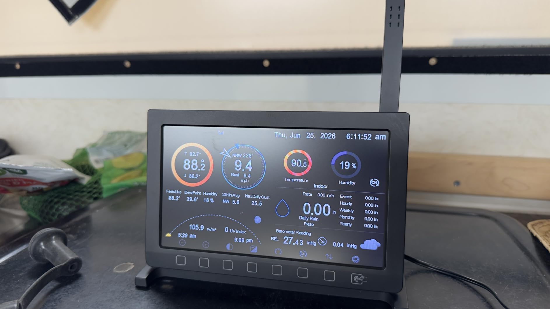 ECOWITT Wittboy Pro Weather Station HP2564, with 7 Inch HP2560 TFT Display Console and WS90 Outdoor Weather Sensor, Supports WU/WeatherCloud/Wow/Ecowitt Servers, 915 MHz customer photo 2