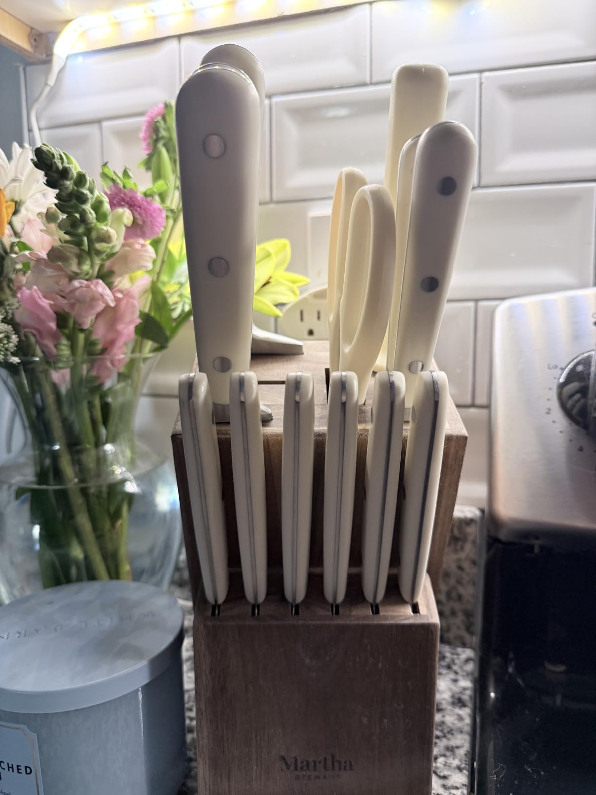Martha Stewart Eastwalk 14 Piece High Carbon Stainless Steel Cutlery Kitchen Knife Block Set, Acacia Wood Block, Linen White customer photo 1