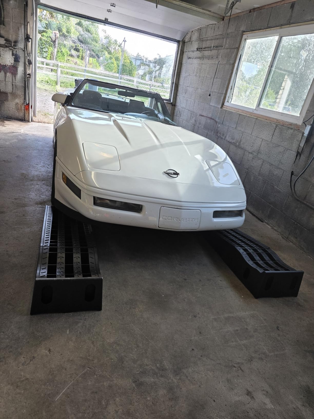 MaxxHaul 50709 Detachable Extendable Car Ramp Set, Portable Car Ramps With 3,250 lbs Maximum Weight Capacity Per Ramp 6,500 lbs Per Pair customer photo 1