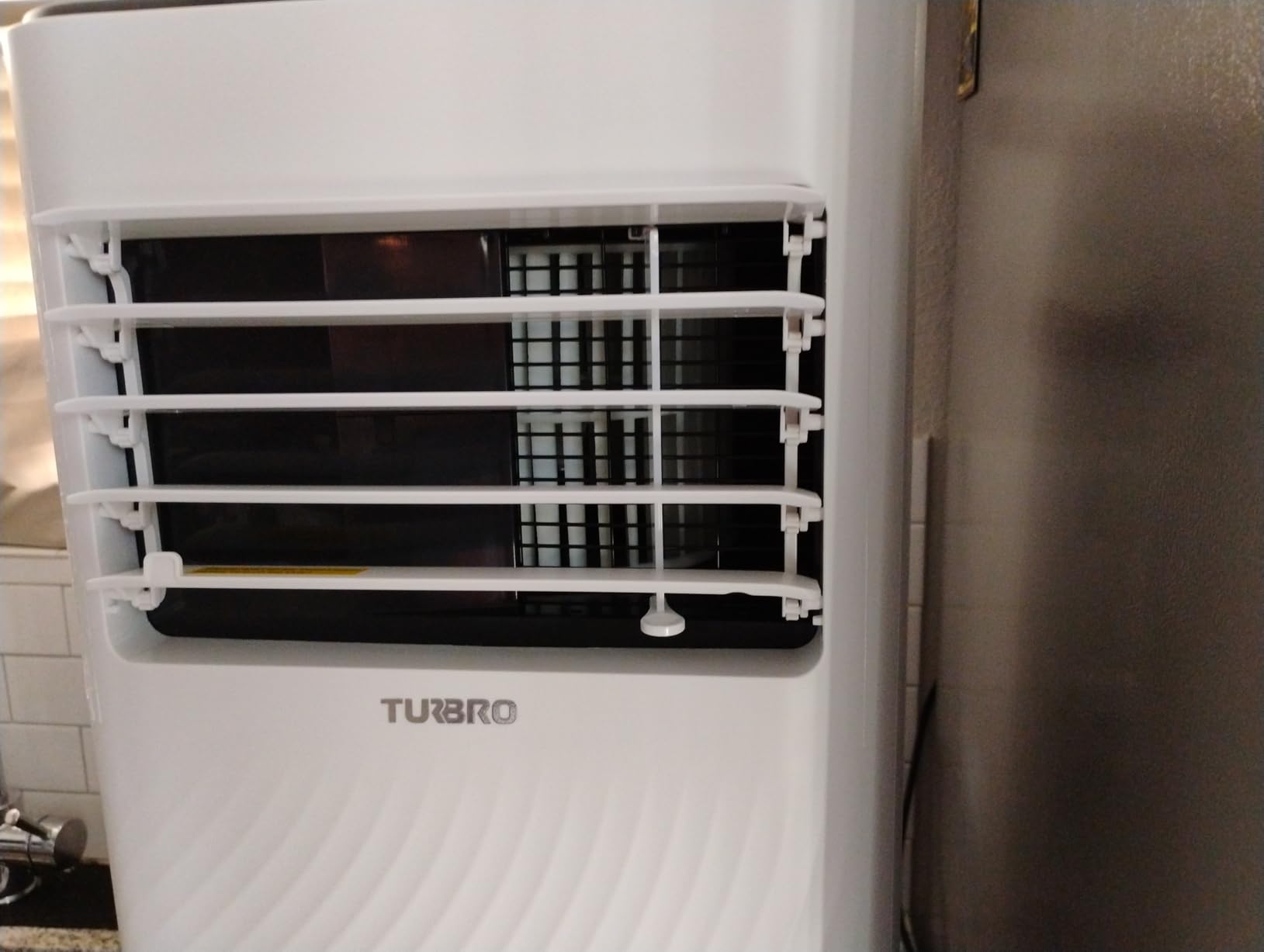 TURBRO Finnmark 10,000 BTU Portable Air Conditioner, Dehumidifier and Fan, 3-in-1 Floor AC Unit for Rooms up to 400 Sq Ft, Sleep Mode, Timer, Remote Included (6,000 BTU SACC) customer photo 1