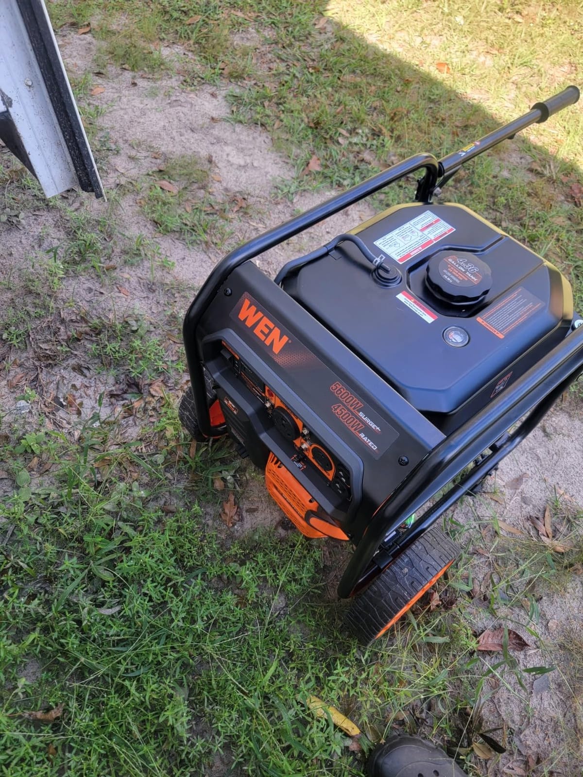 WEN 5600-Watt Portable Generator, 224cc, Transfer-Switch and RV-Ready (GN5600) customer photo 1