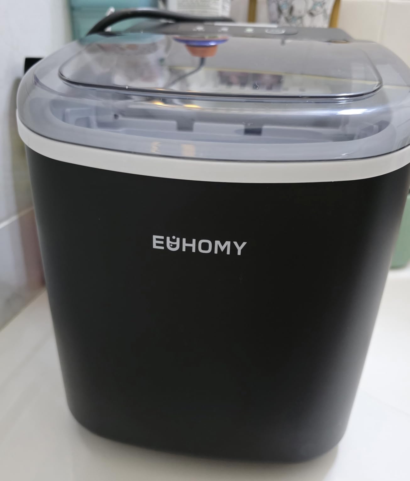 EUHOMY Countertop Ice Maker Machine with Handle, 26lbs in 24Hrs, 9 Ice Cubes Ready in 6 Mins, Auto-Cleaning Portable Ice Maker with Basket and Scoop, for Home/Kitchen/Camping/RV (Black) customer photo 2