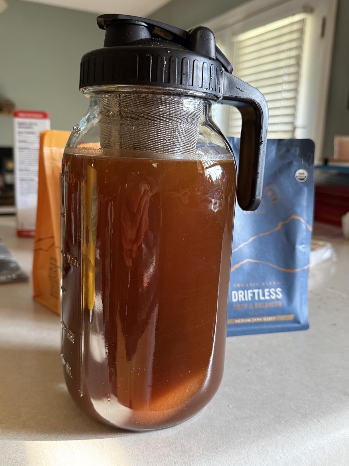 64 oz Cold Brew Coffee Maker, Mason Jar Pitcher with 304 SS Filter | 100µm Fine Mesh, Stainless Steel Filter, Airtight, Leakproof, Pour Flip Spout, Ergonomic Handle customer photo 2