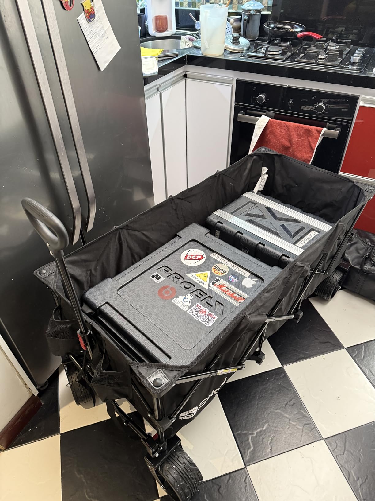 Sekey 48''L Collapsible Foldable Extended Wagon with 660lbs Weight Capacity, Heavy Duty 300L Folding Utility Garden Cart with Big All-Terrain Beach Wheels & Drink Holders. Black customer photo 1