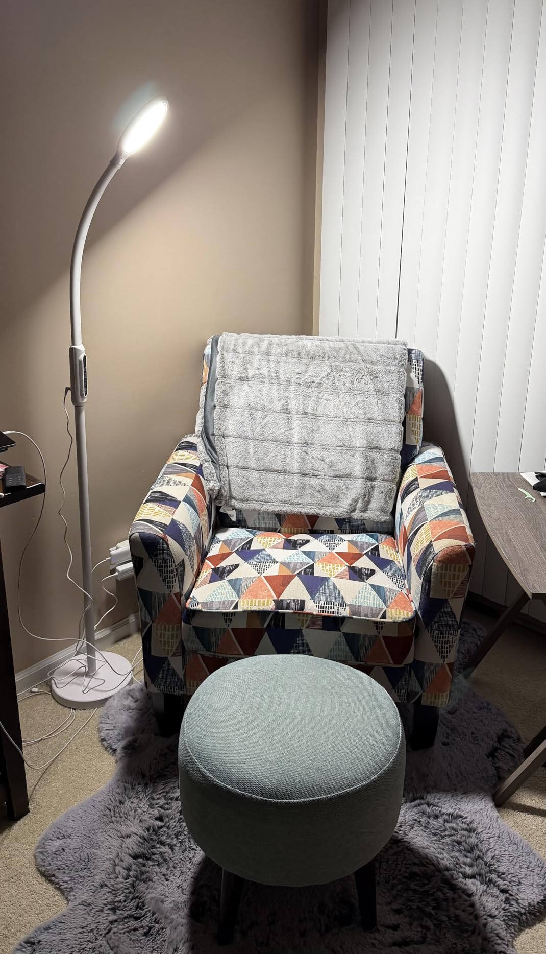 Light Therapy Lamp 11000 Lux, LED UV-Free Sunlight Lamp, Full Spectrum Happy Therapy Lamp with 10 Adjustable Brightness Levels, 2 in 1 Retractable Floor Light Therapy Lamp customer photo 2