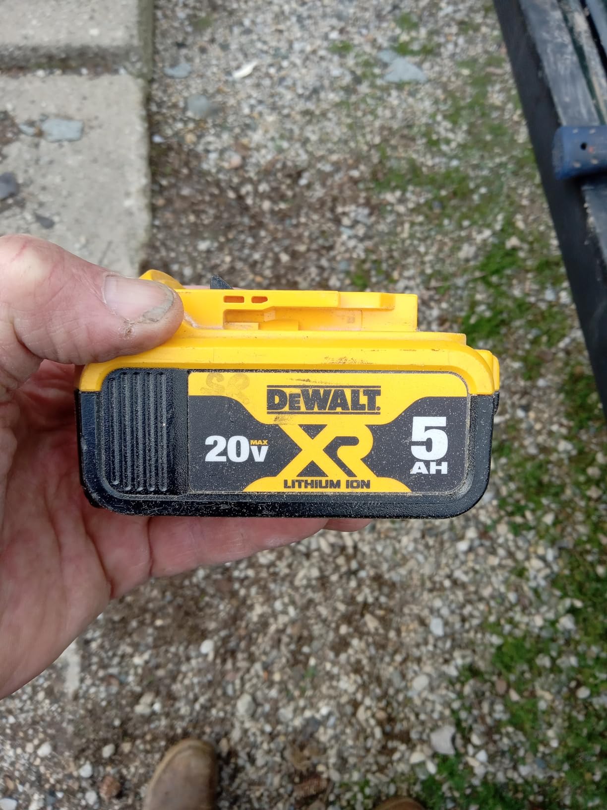DEWALT 20V MAX* Belt Sander, Cordless, Brushless, Tool Only (DCW220B) customer photo 1