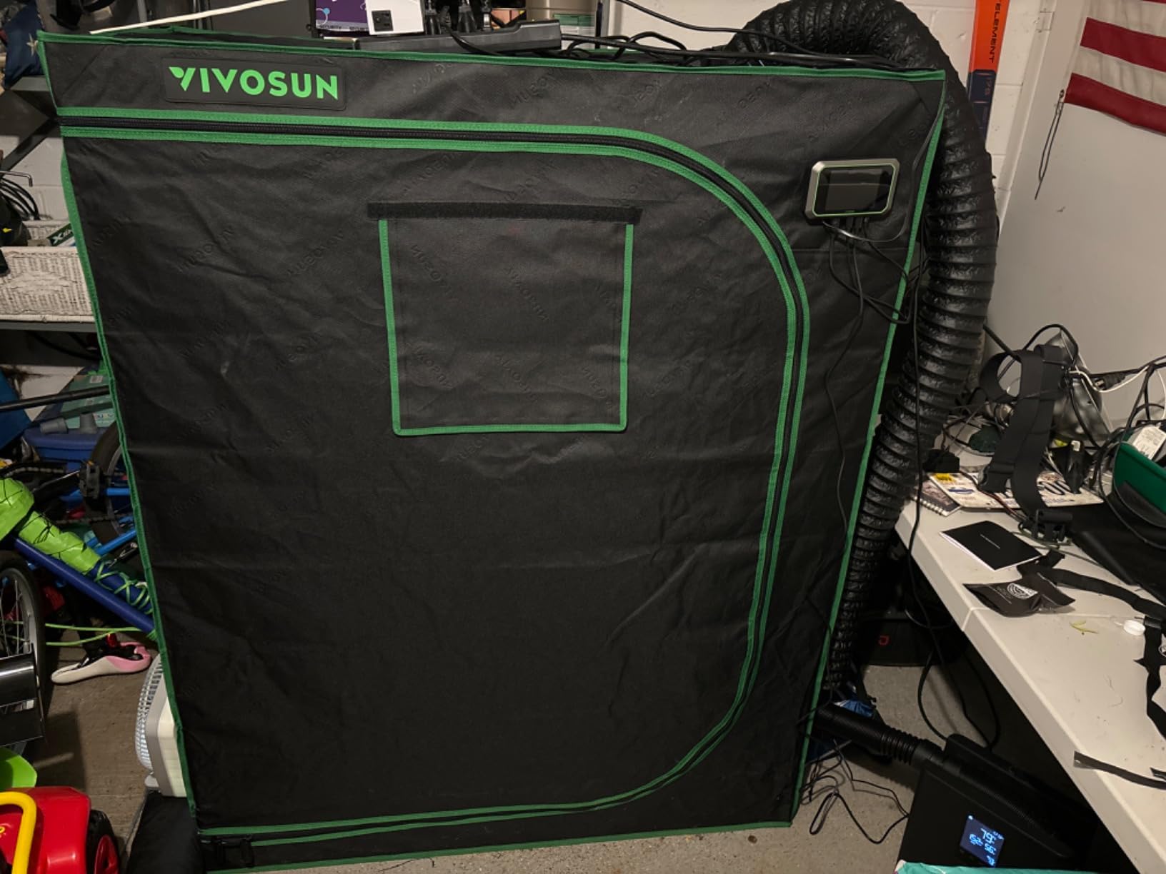 VIVOSUN Smart Grow Tent Kit 2x4, 2-Plant WiFi-Integrated Grow System | including 200W Full Spectrum LED,Automatic Control with GrowHub E42A+, Efficient Ventilation System,48x24x60